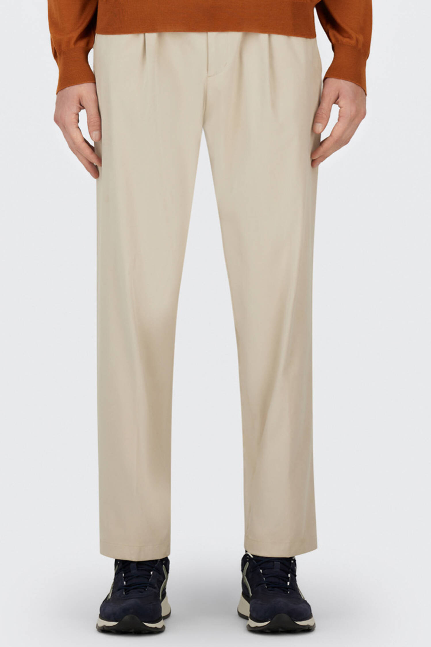 Hose mit Kordelzug in Grau Hose mit Kordelzug in Grau