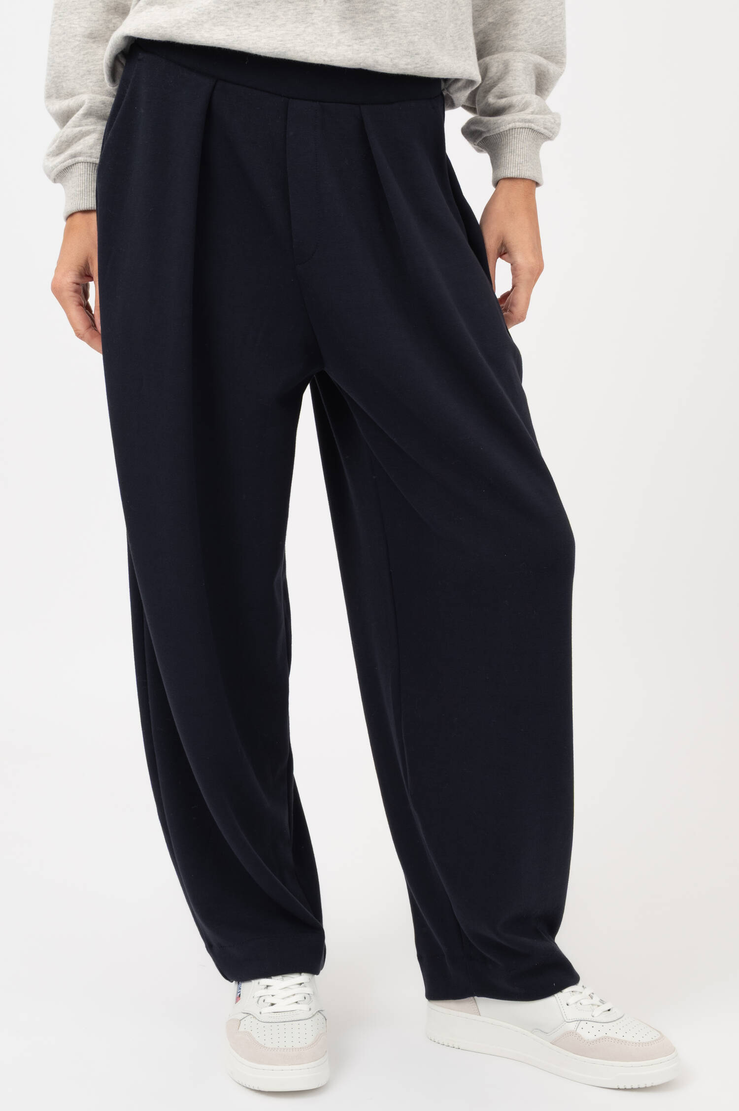 Barrel Leg Schlupfhose in Navy Barrel Leg Schlupfhose in Navy