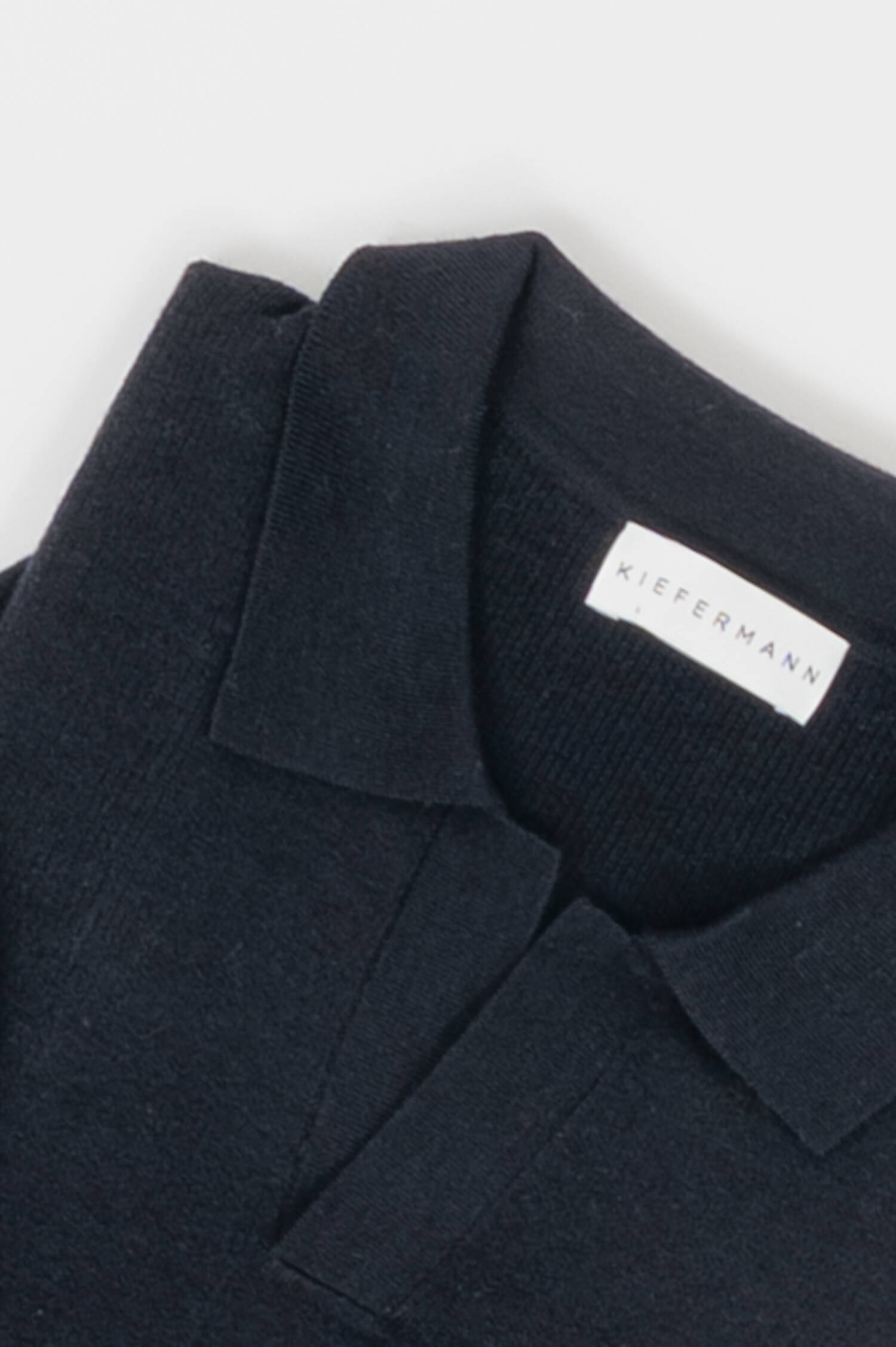 Polo LURAS aus Merinowolle in Navy