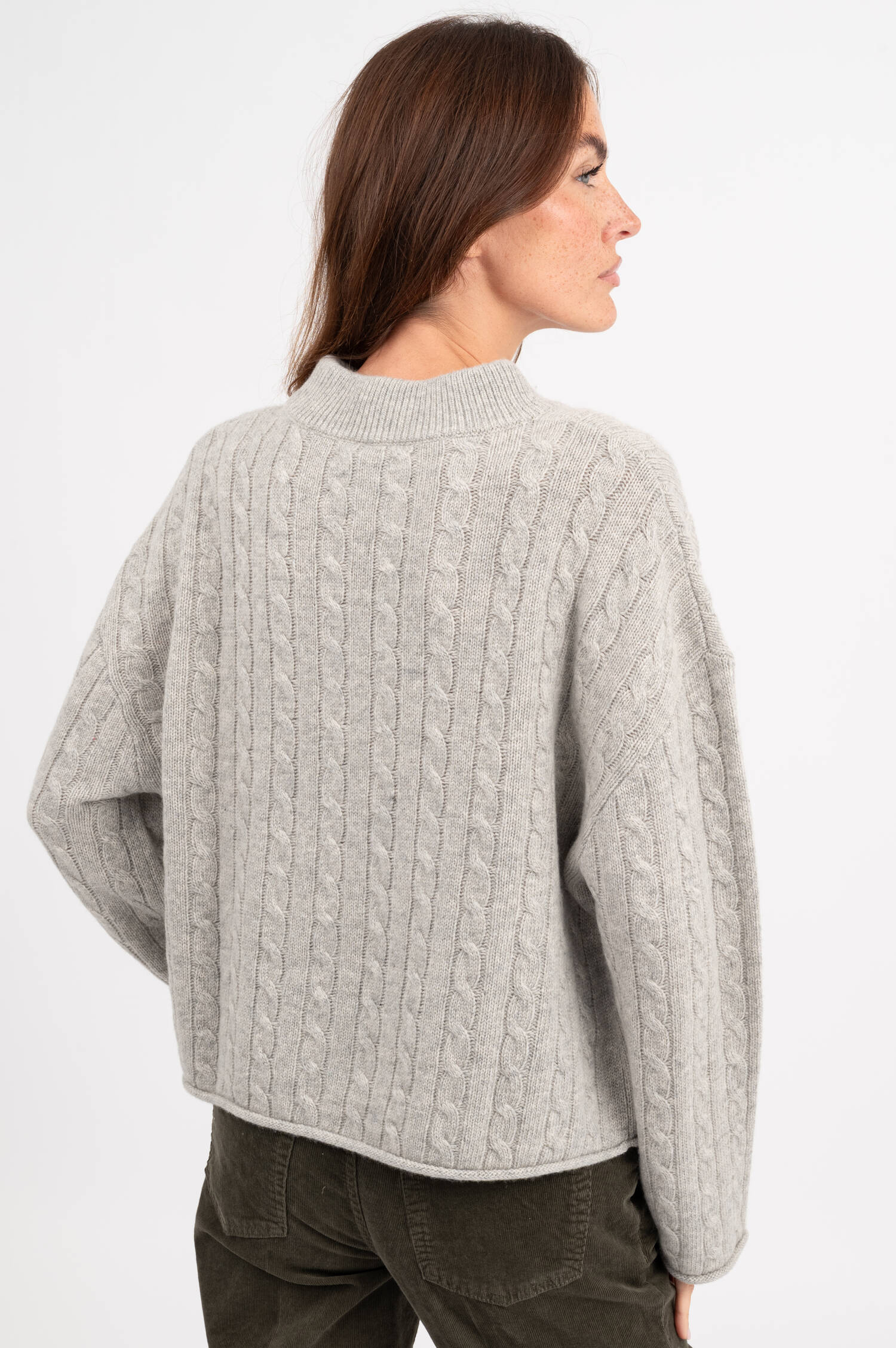 Zopfstrick Woll-Pullover in Grau Zopfstrick Woll-Pullover in Grau
