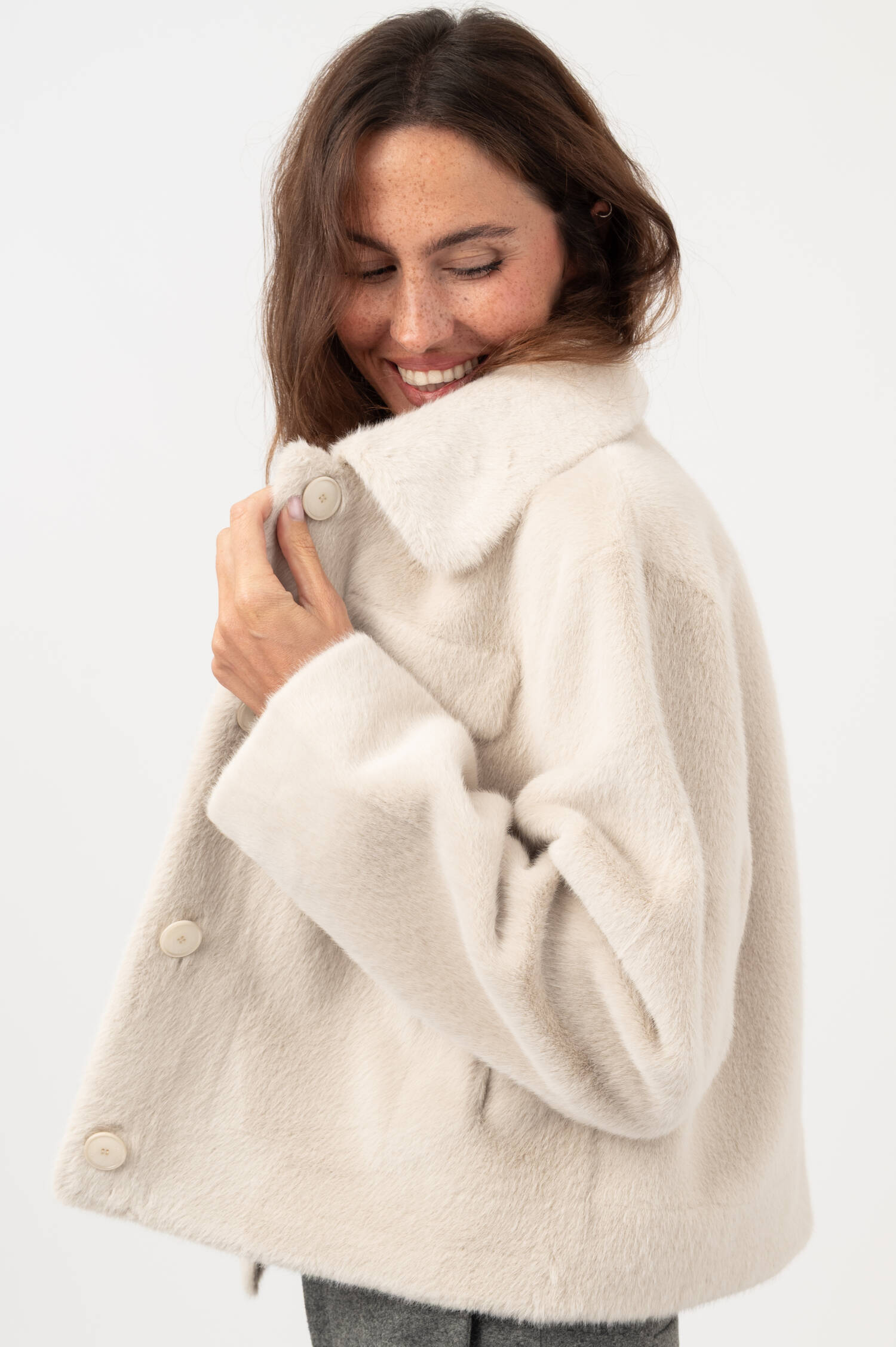 Fake-Fur-Jacke JULIA in Beige Fake-Fur-Jacke JULIA in Beige