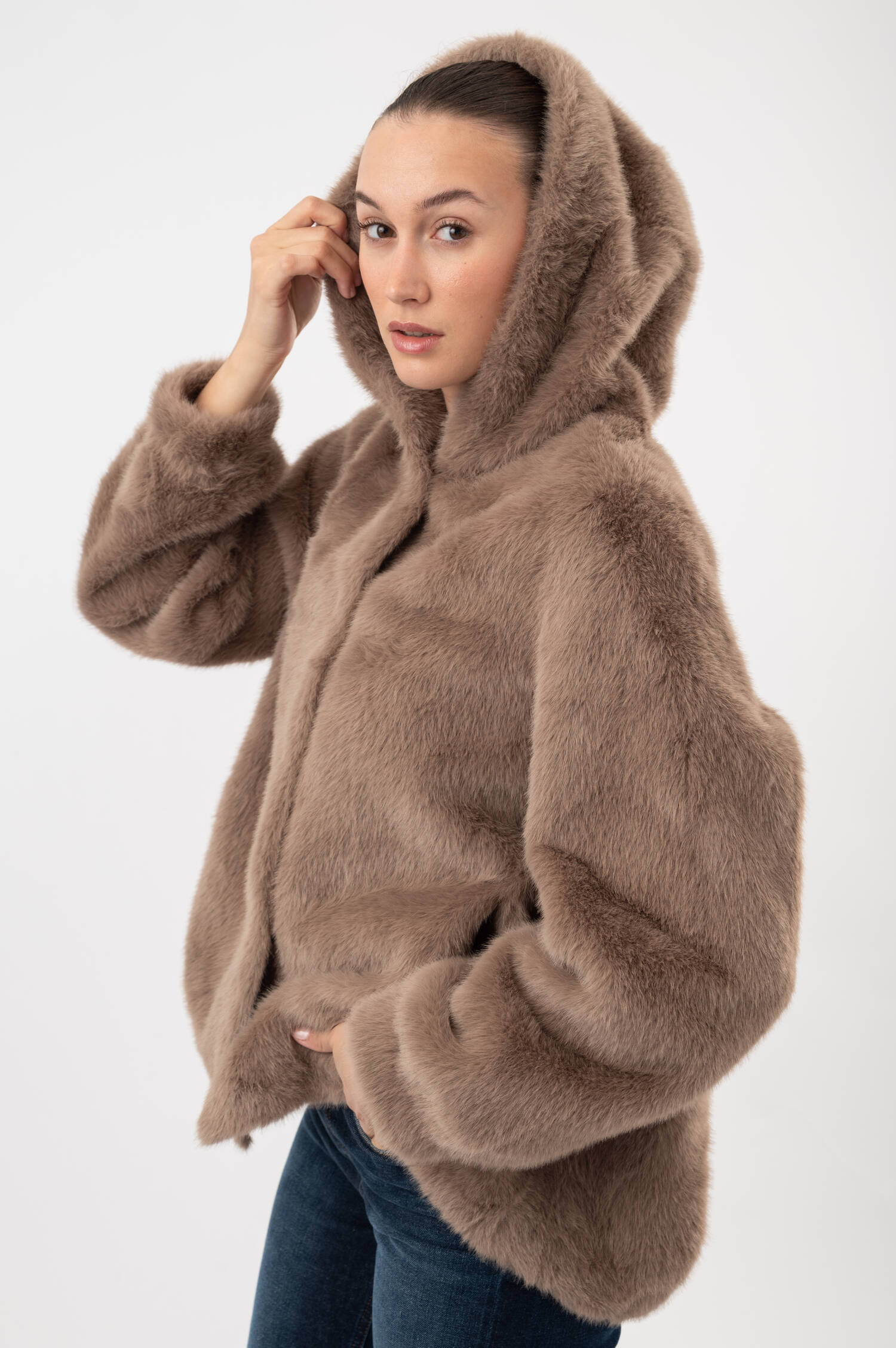 Faux-Fur-Jacke HOVY in Taupe