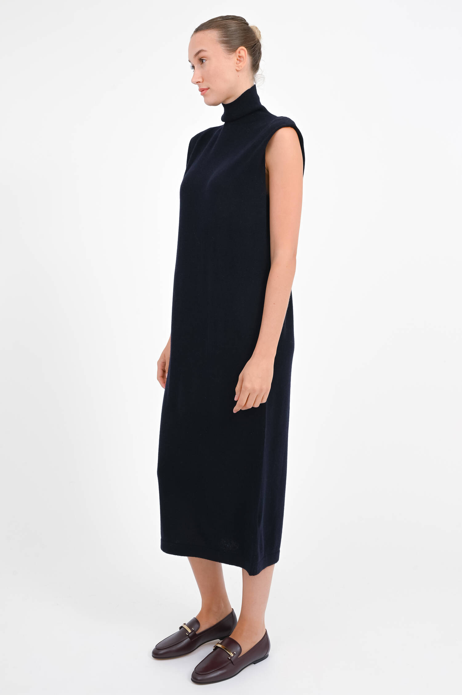 Midi-Kleid ohne Ärmel in Navy