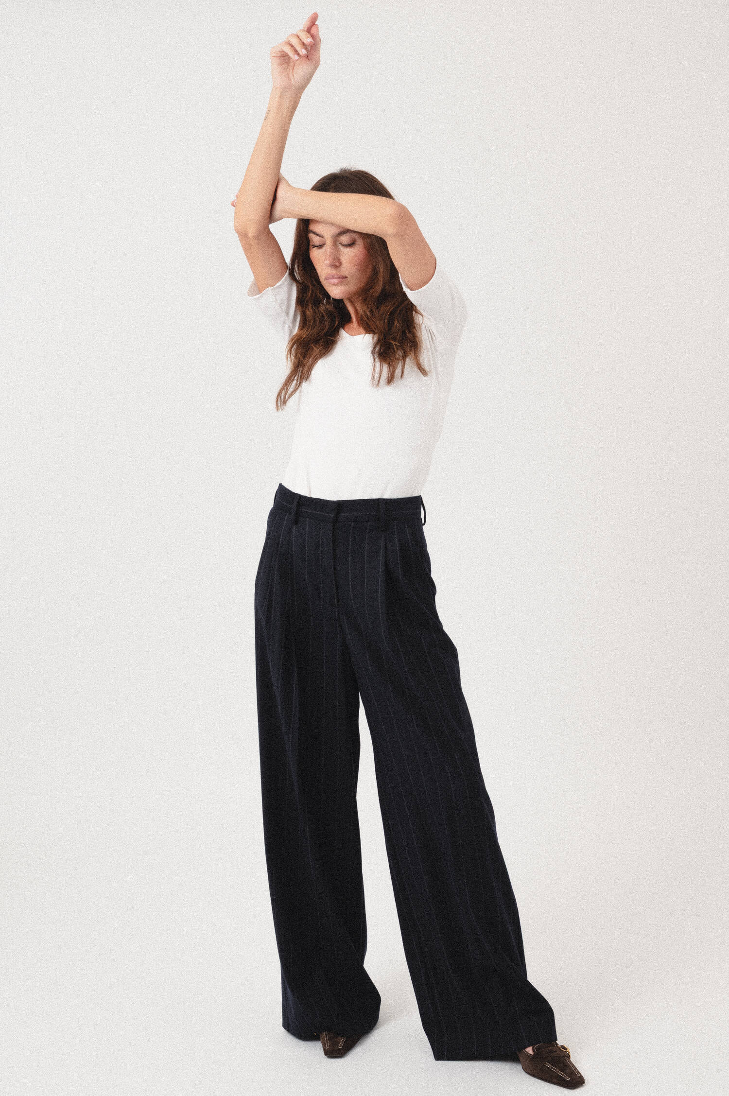 Wide-Leg Bundfaltenhose NEBBIE in Navy