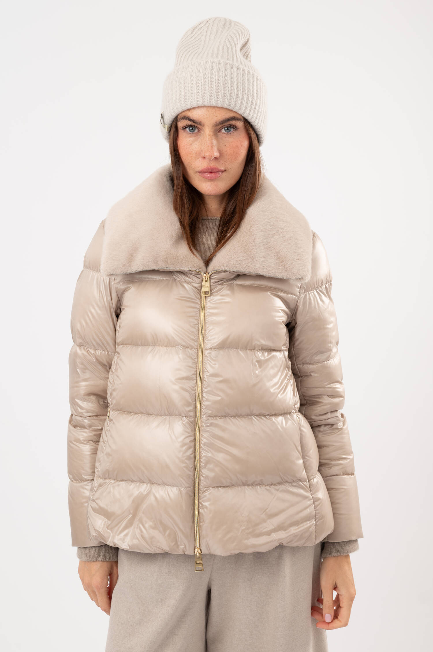 Cashmere-Beanie in Greige Cashmere-Beanie in Greige