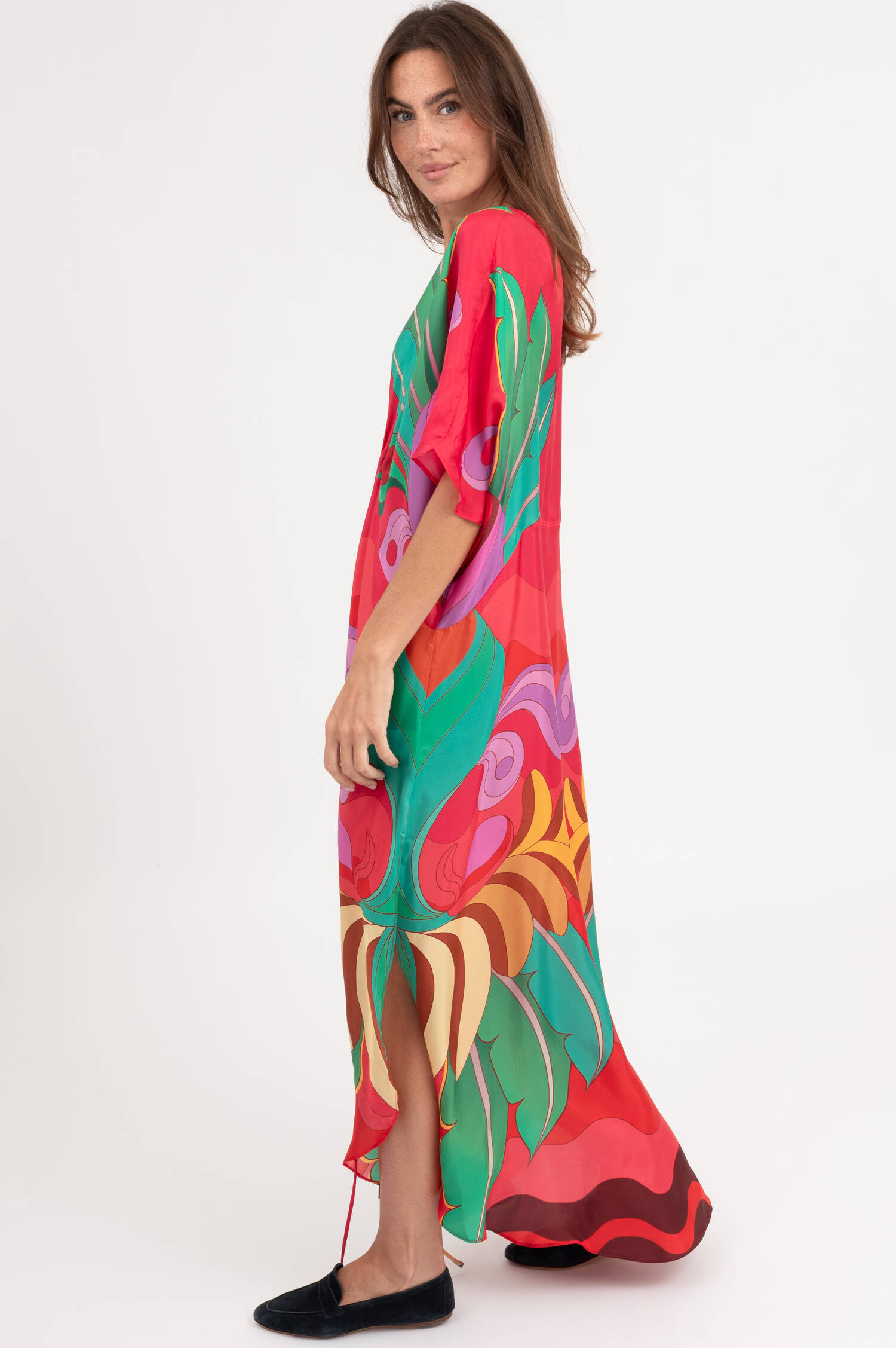 Maxi-Schlupfkleid mit Print in Rot/Multicolor Maxi-Schlupfkleid mit Print in Rot/Multicolor