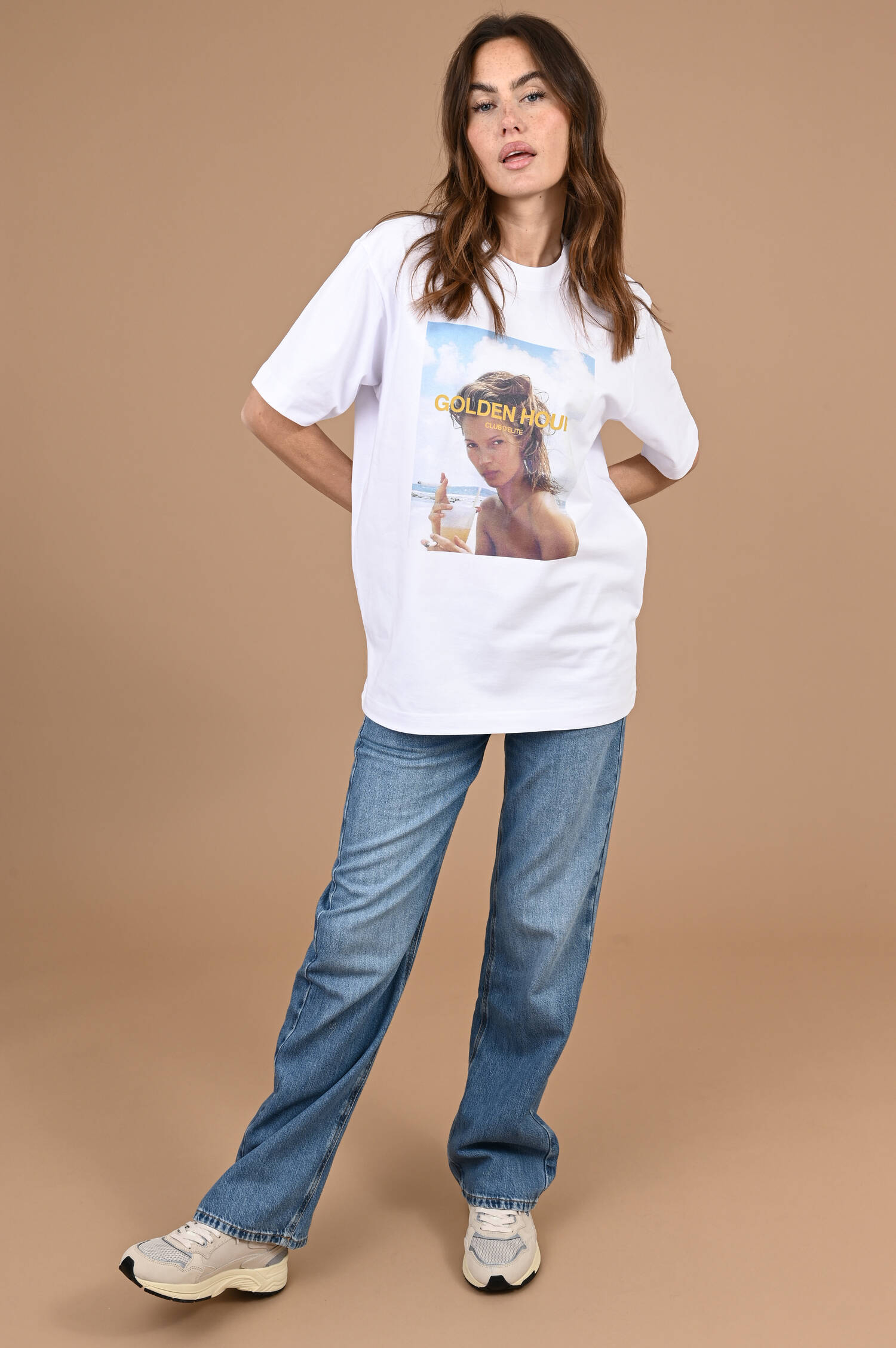 T-Shirt mit Golden Hour Print in Weiß T-Shirt mit Golden Hour Print in Weiß