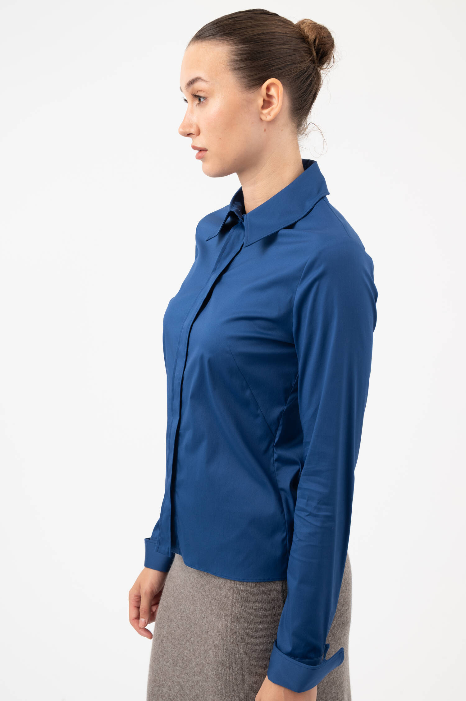 Popelin-Bluse in Dunkelblau Popelin-Bluse in Dunkelblau