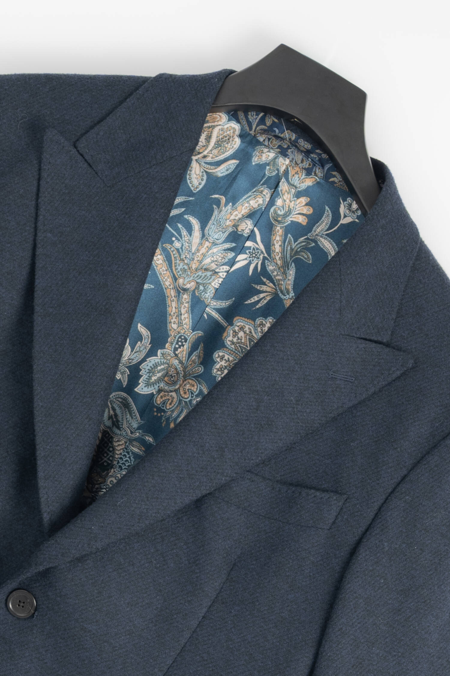 Stoff-Sakko mit Spitzrevers in Blau