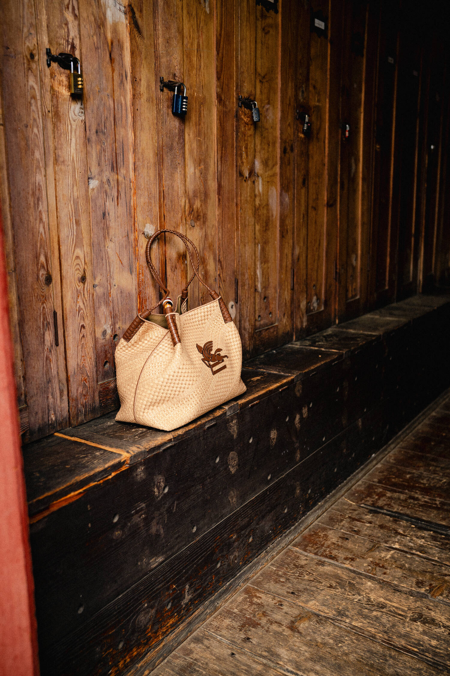 Shopper aus Raffiabast in Naturbeige Shopper aus Raffiabast in Naturbeige