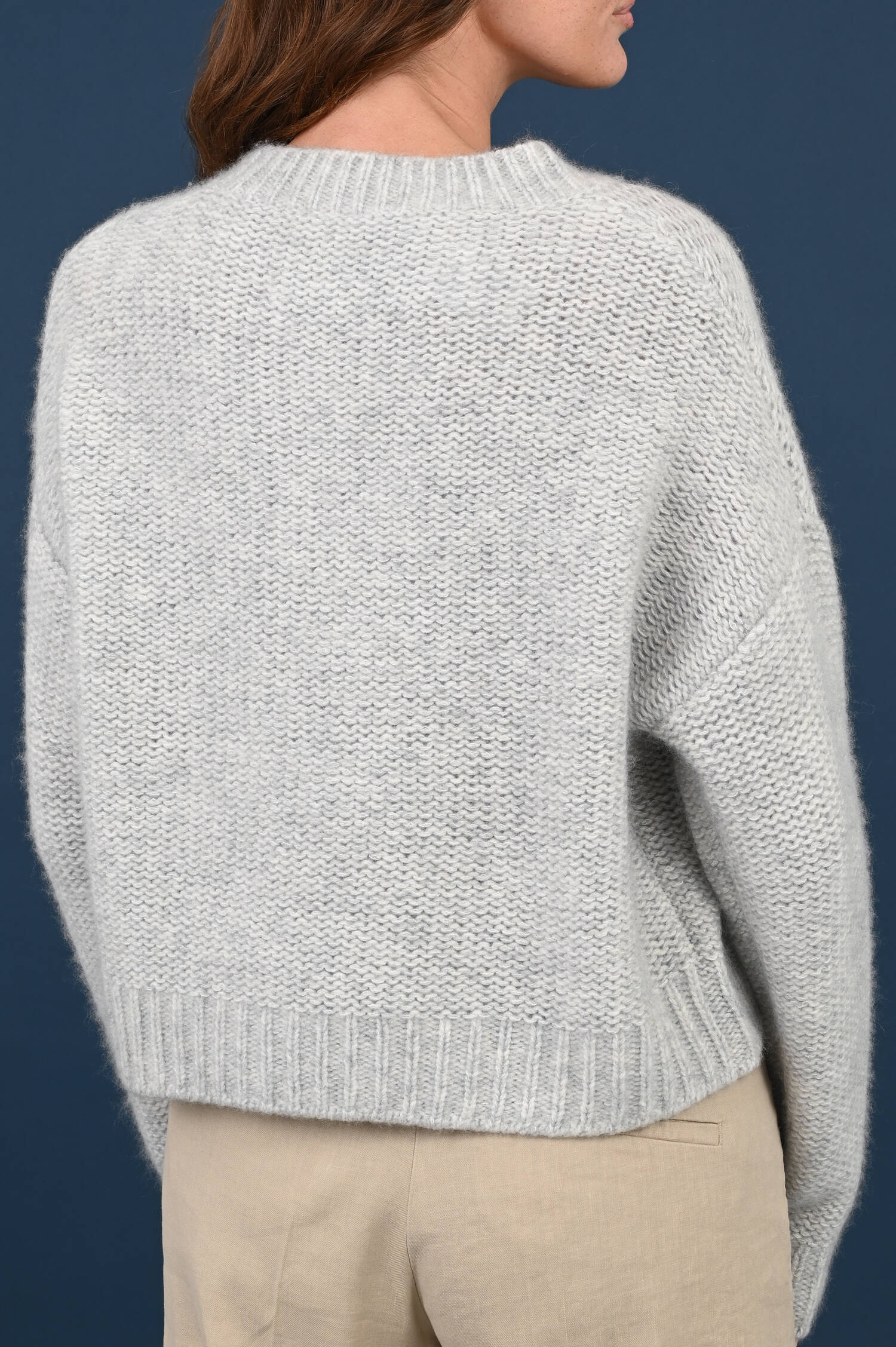 Grobstrick Pullover aus Cashmere Mix in Aluminium