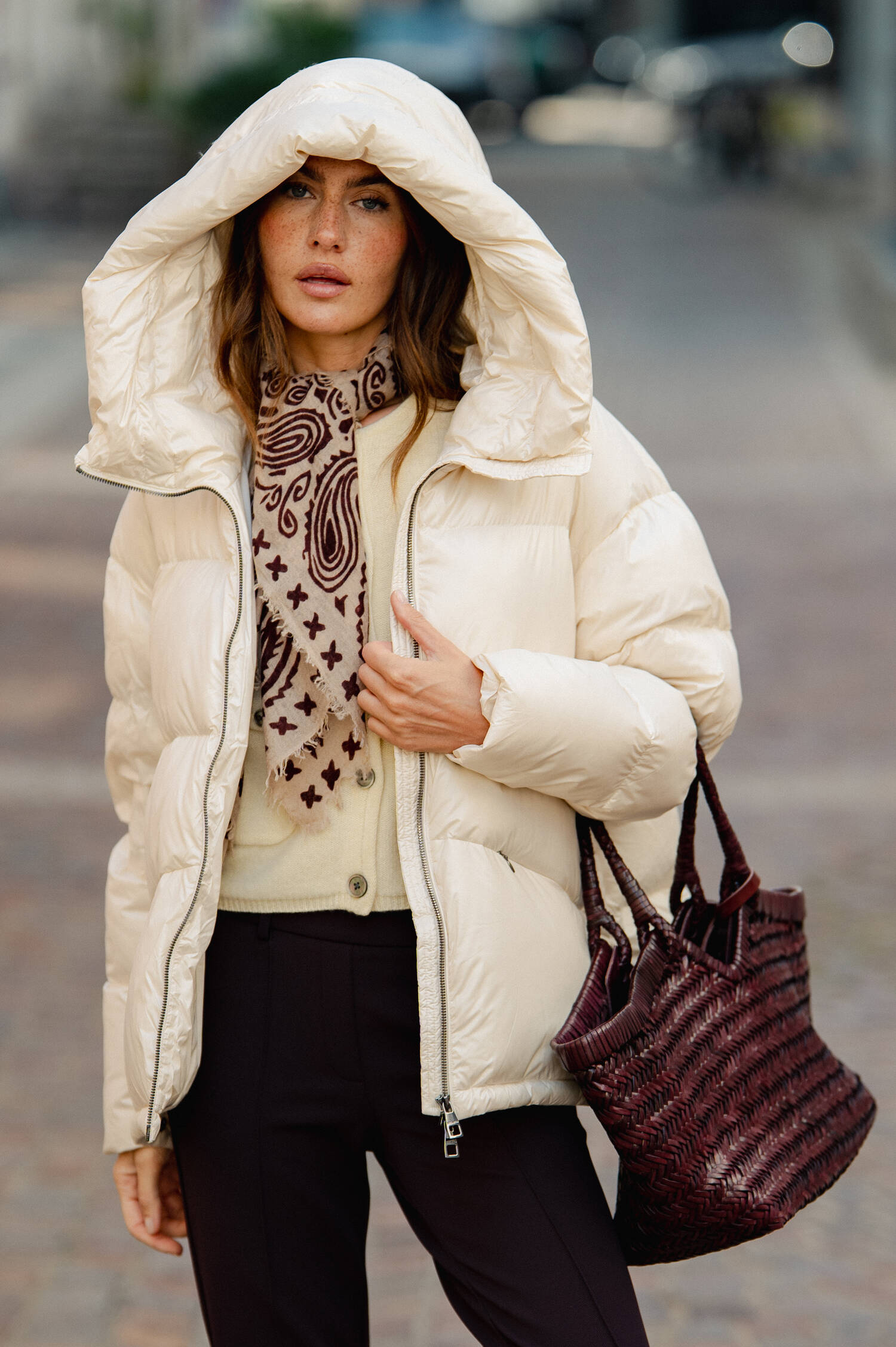 Daunensteppjacke LONDRA in Beige