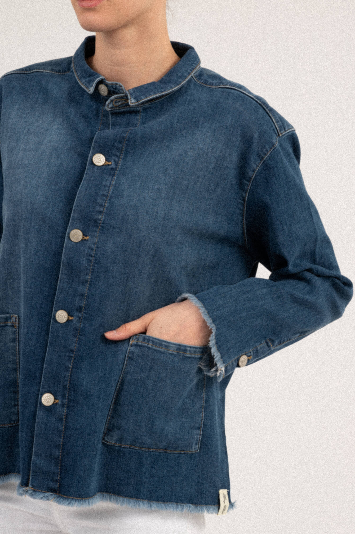 Boxy Denimbluse in Mittelblau