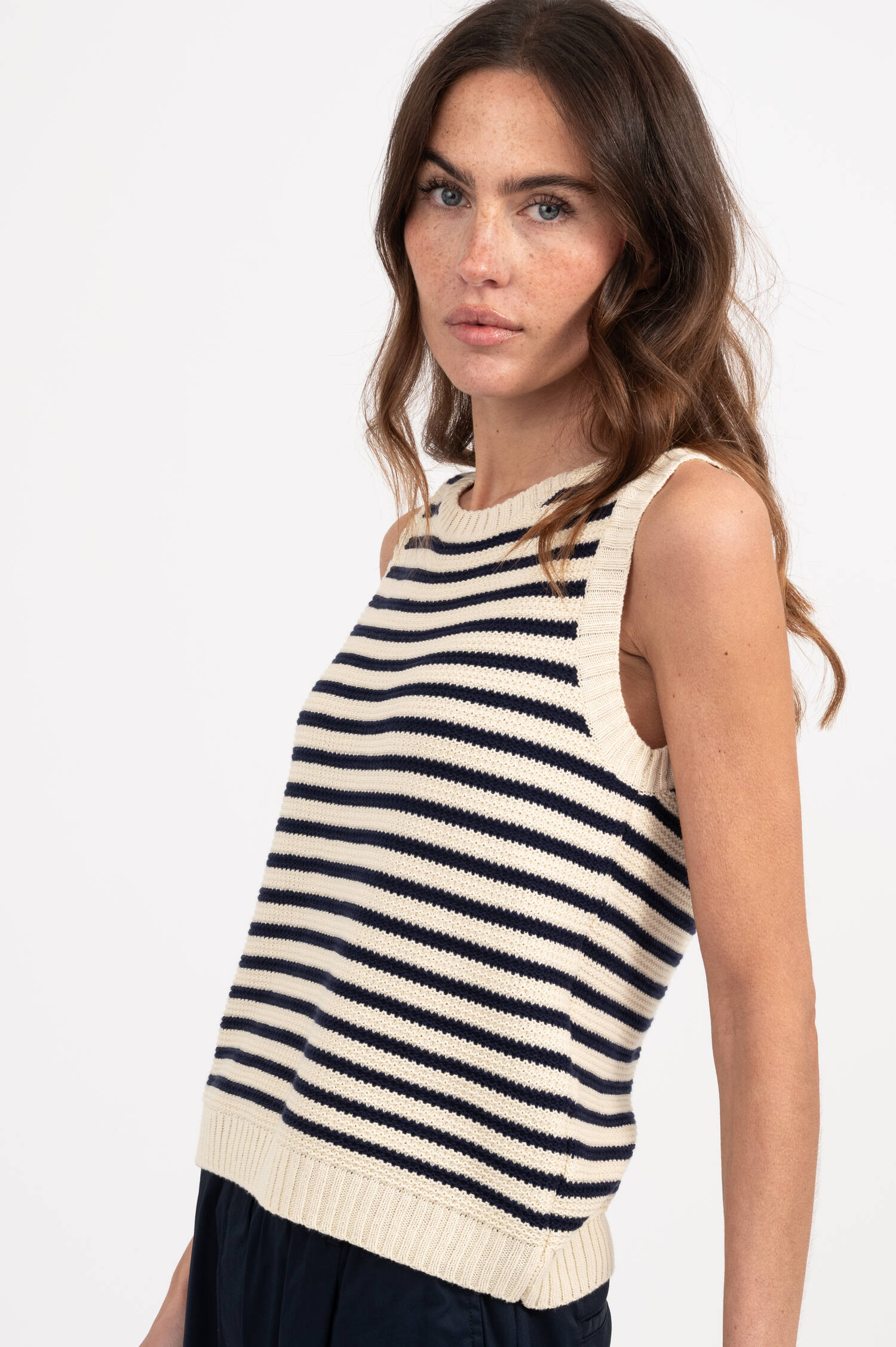 Stricktop MADIA in Blau/Creme gestreift