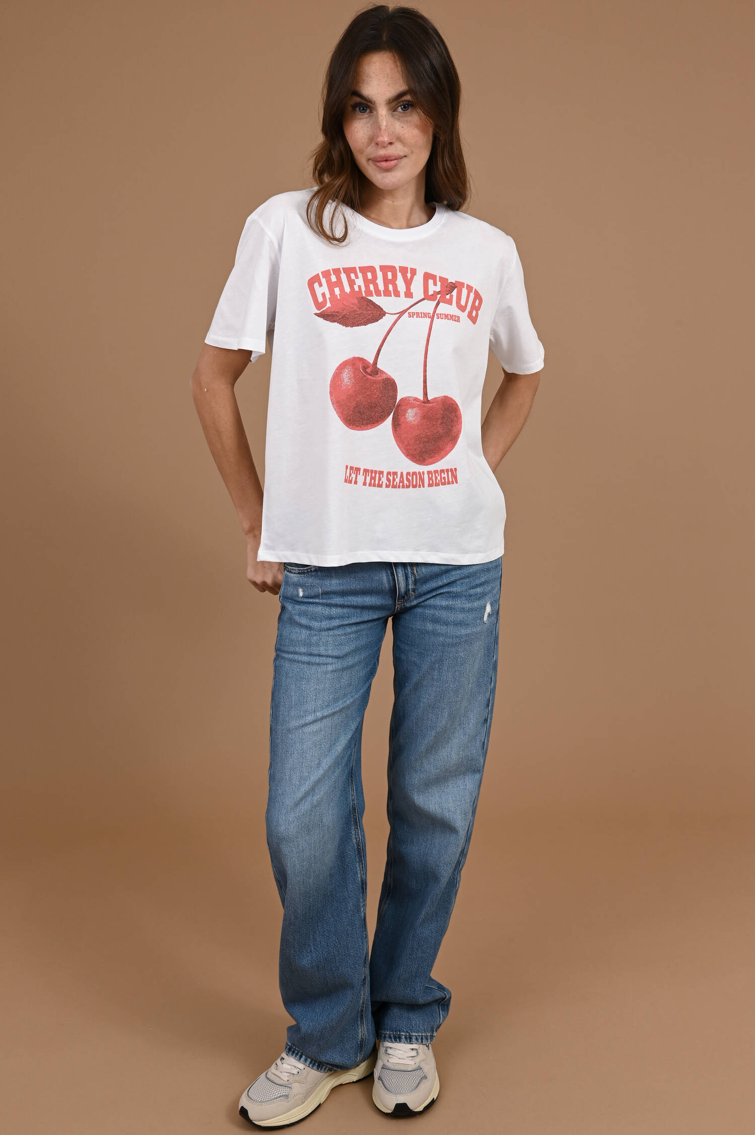 T-Shirt Cherry Club in Weiß/Rot