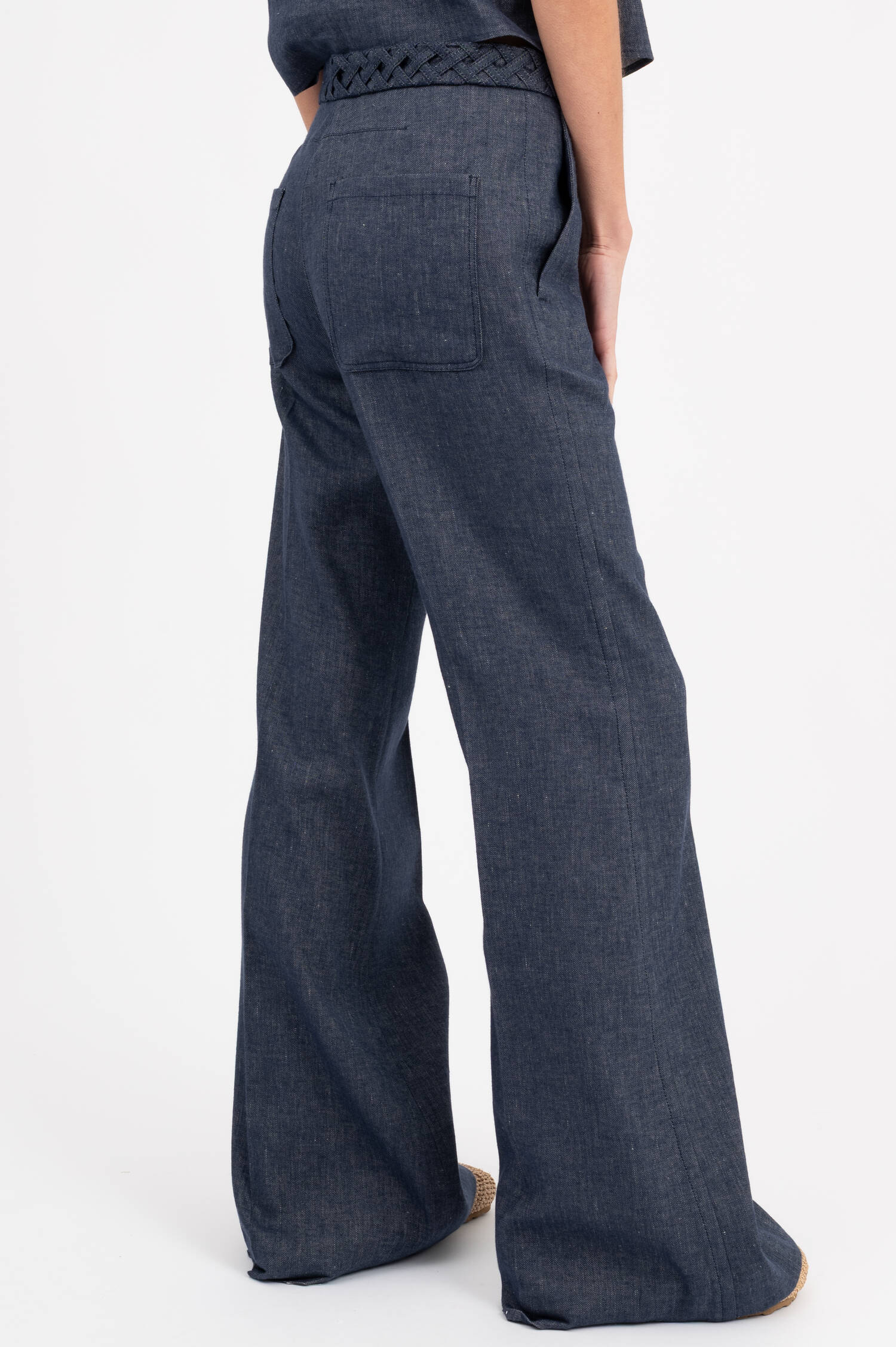 Flared Denim Hose in Dunkelblau Flared Denim Hose in Dunkelblau