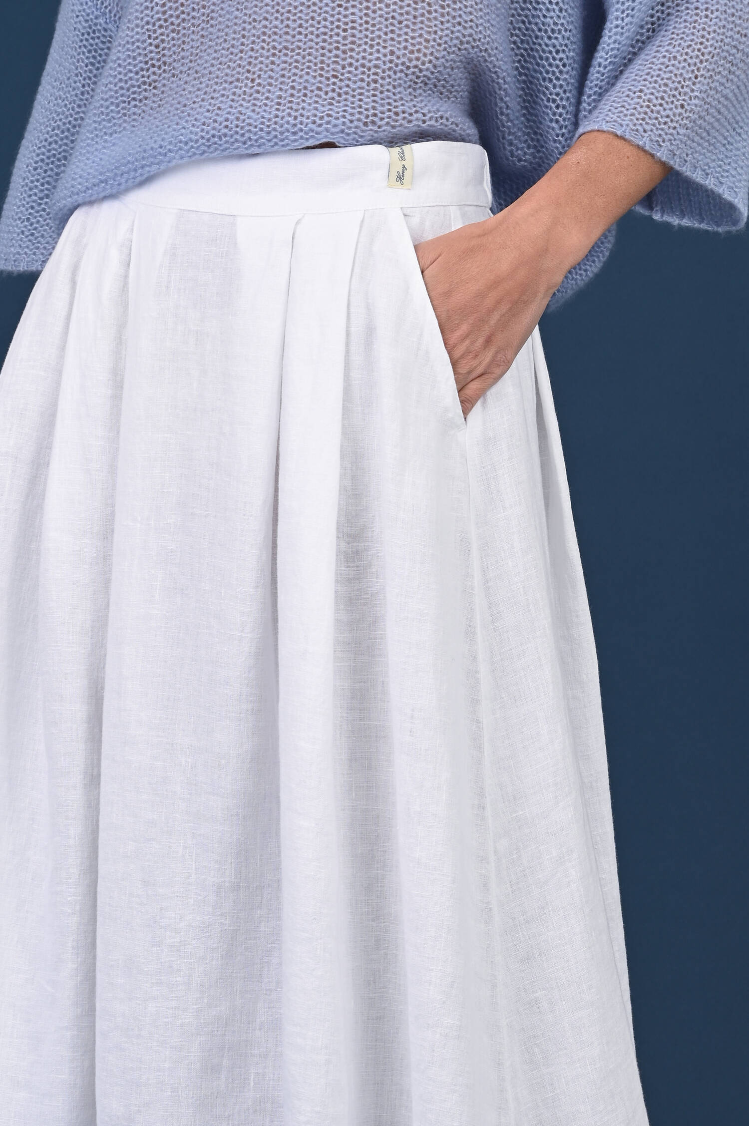 Midi-Leinenrock in Weiß Midi-Leinenrock in Weiß