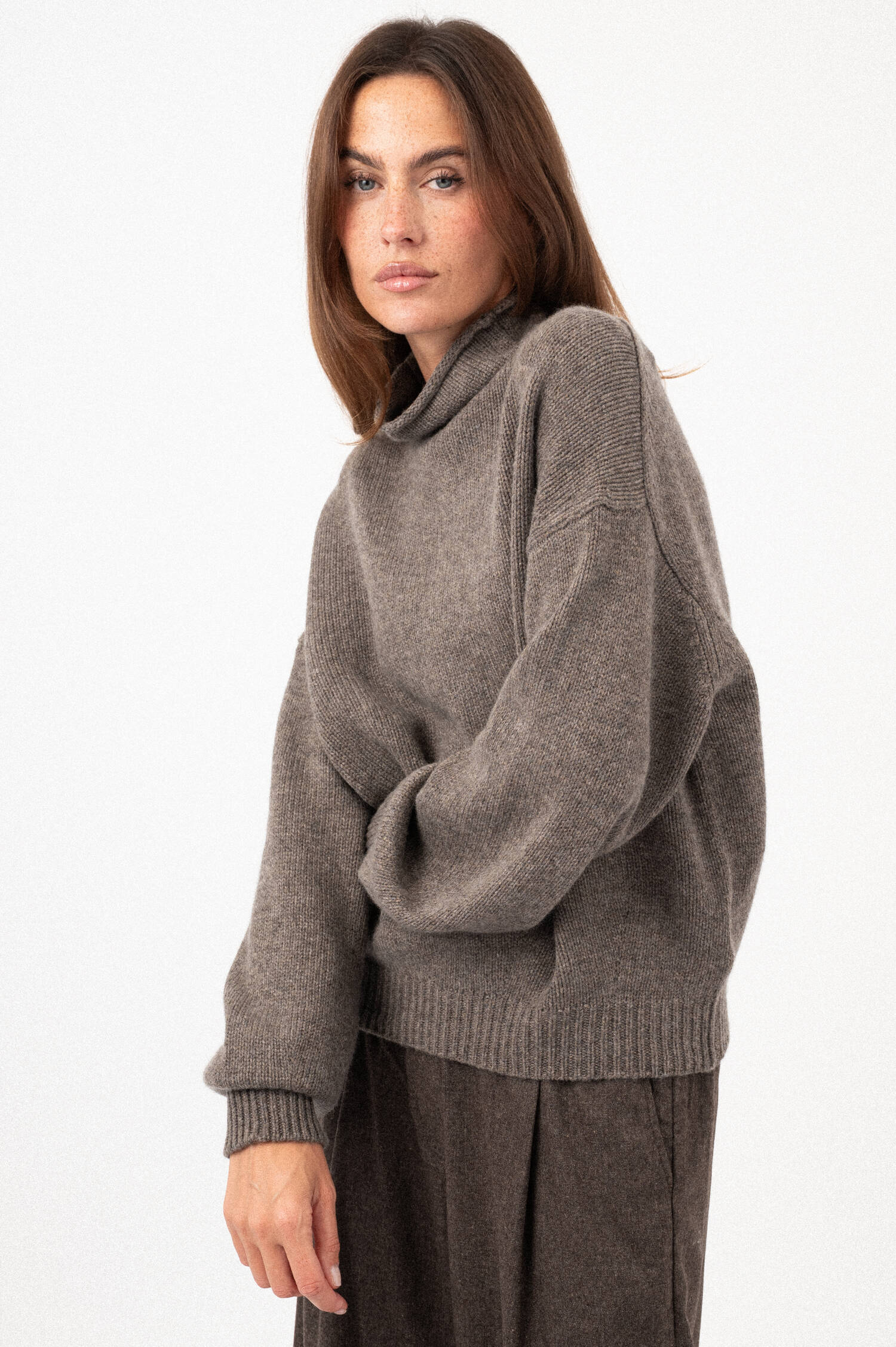 Woll-Rollkragen-Pullover KATY in Graubraun Woll-Rollkragen-Pullover KATY in Graubraun