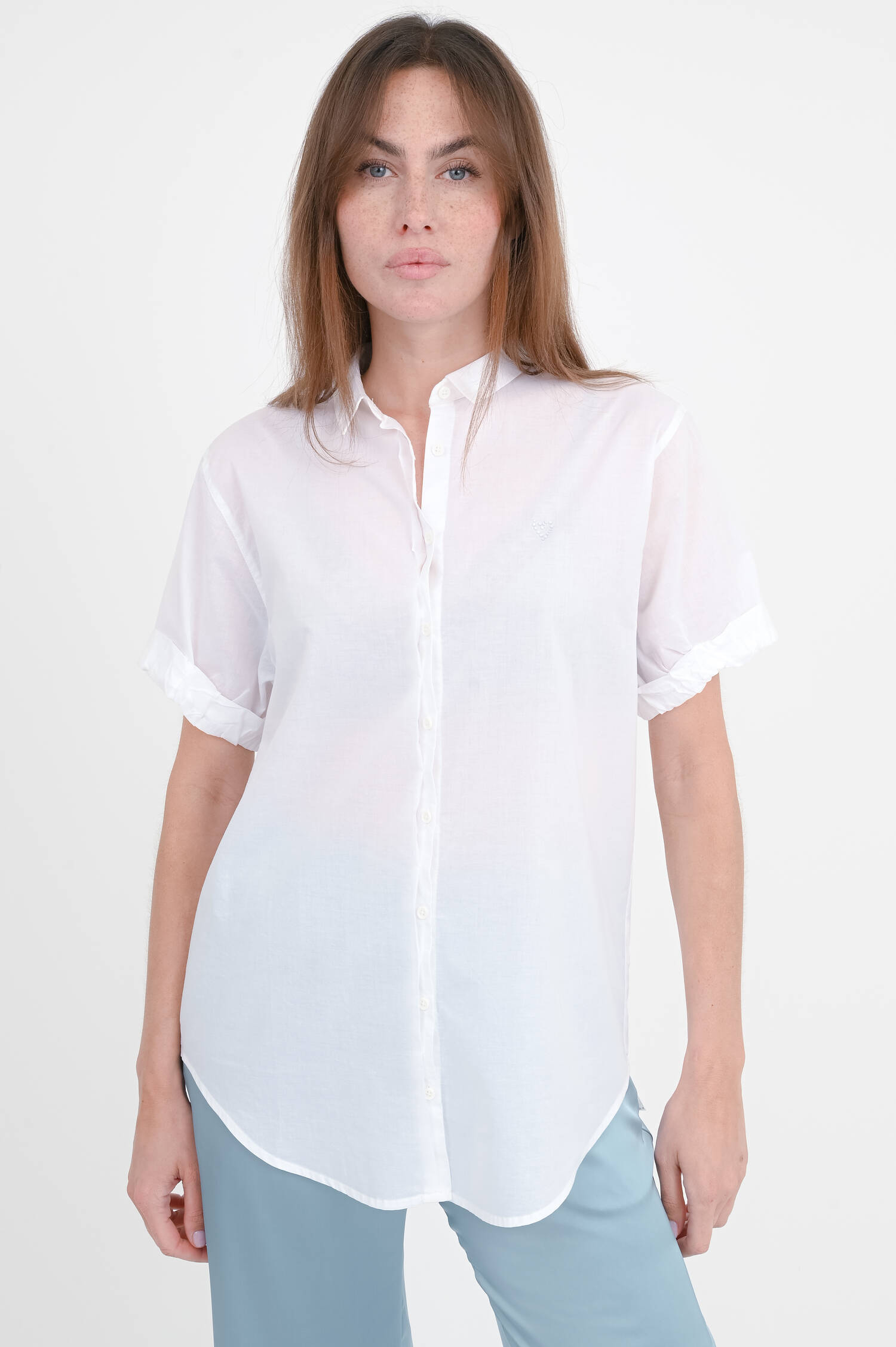 Kurzarm Bluse mit dekorativen Arm-Detail in Weiß