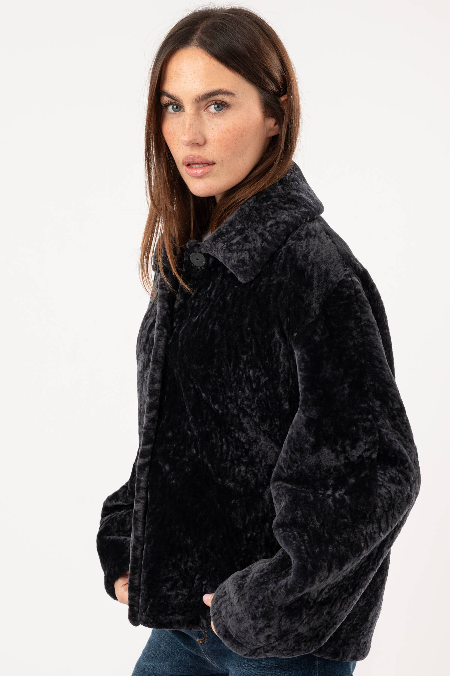 Lammfell-Curly-Jacke in Anthrazit Lammfell-Curly-Jacke in Anthrazit
