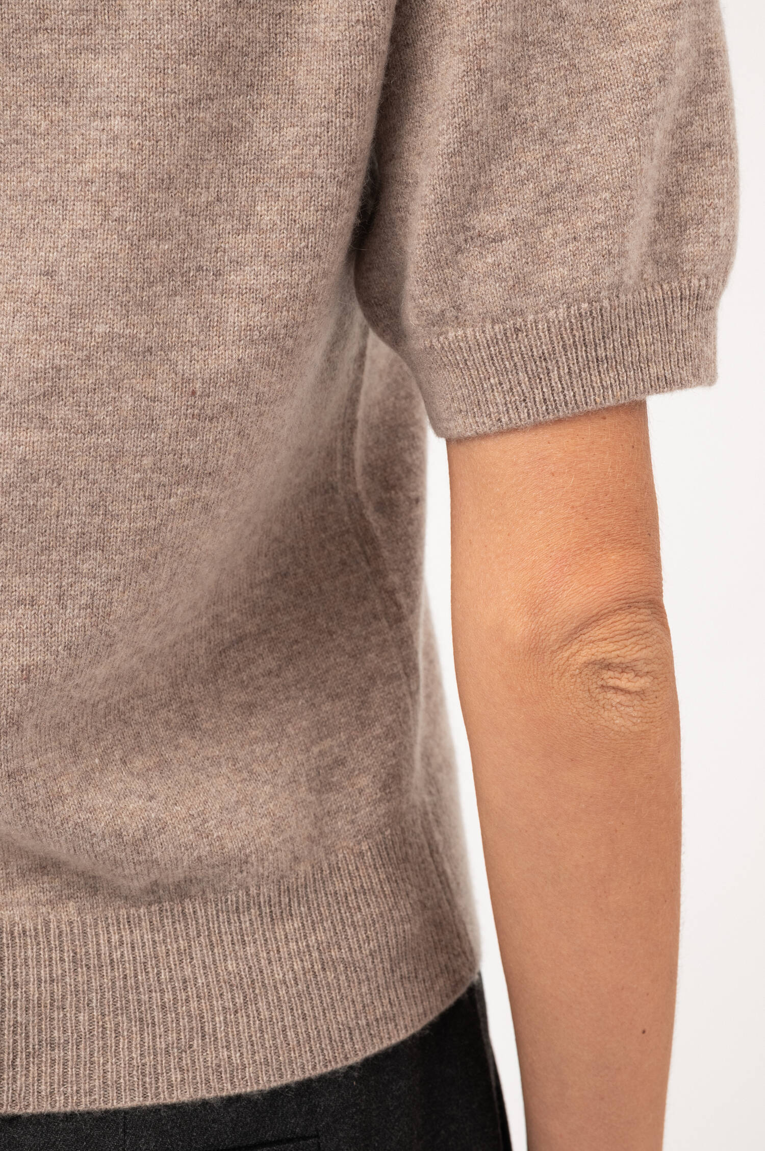 Cashmere-Polo-Pullover in Beige Cashmere-Polo-Pullover in Beige