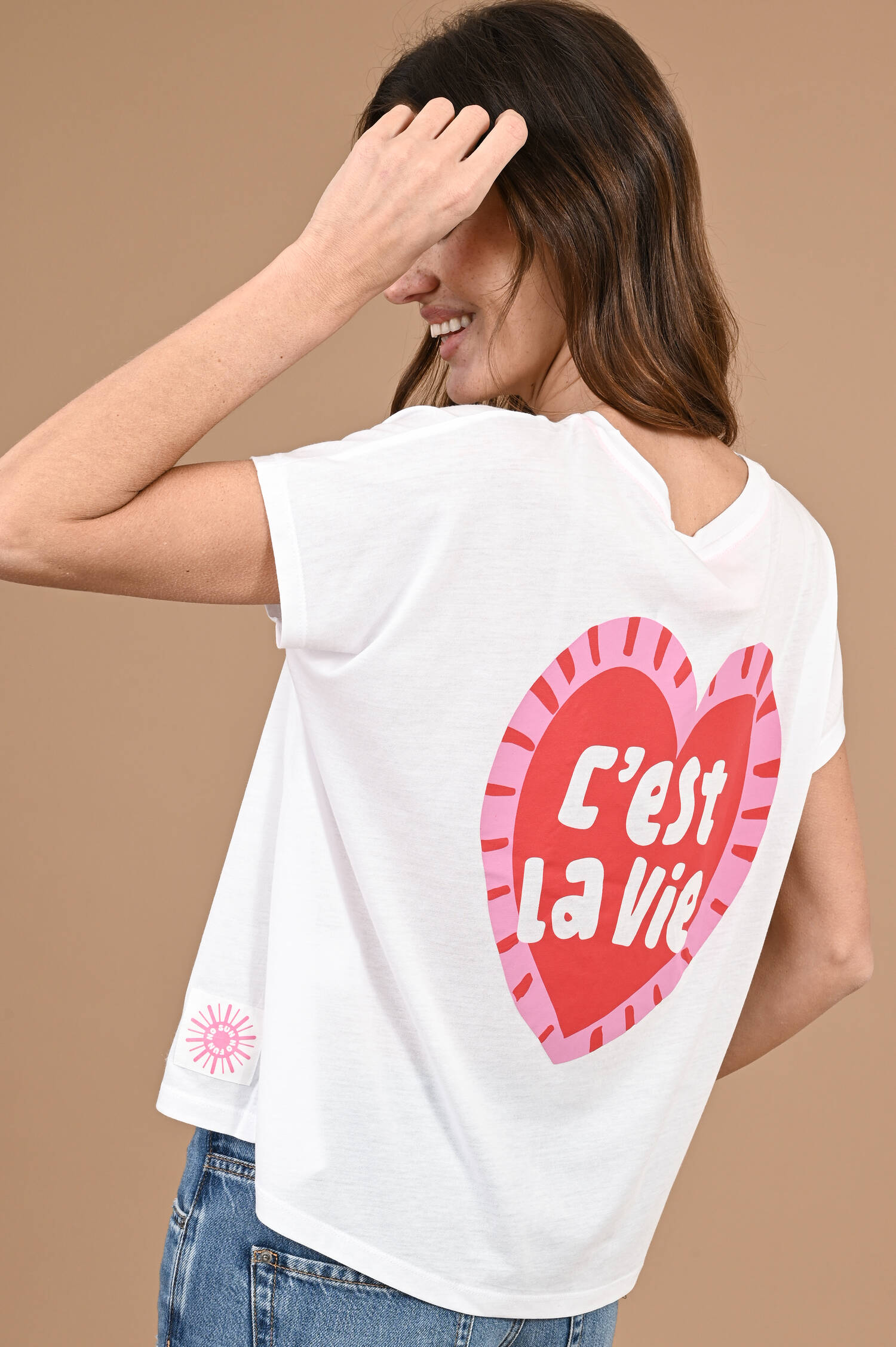 T-Shirt Cest La Vie in Weiß T-Shirt Cest La Vie in Weiß