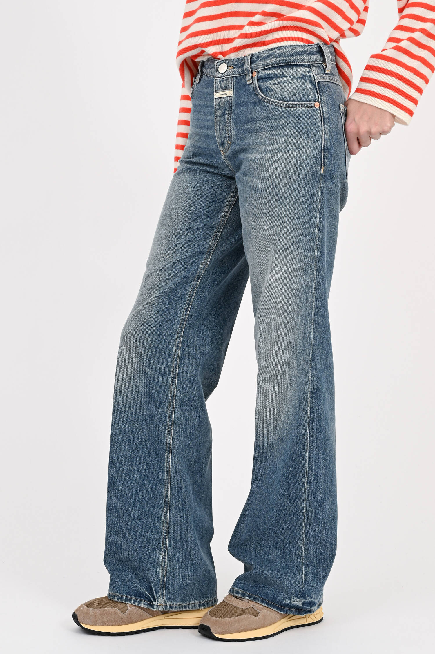 Jeans GILLIAN mit ausgestelltem Bein in Mid Blue 