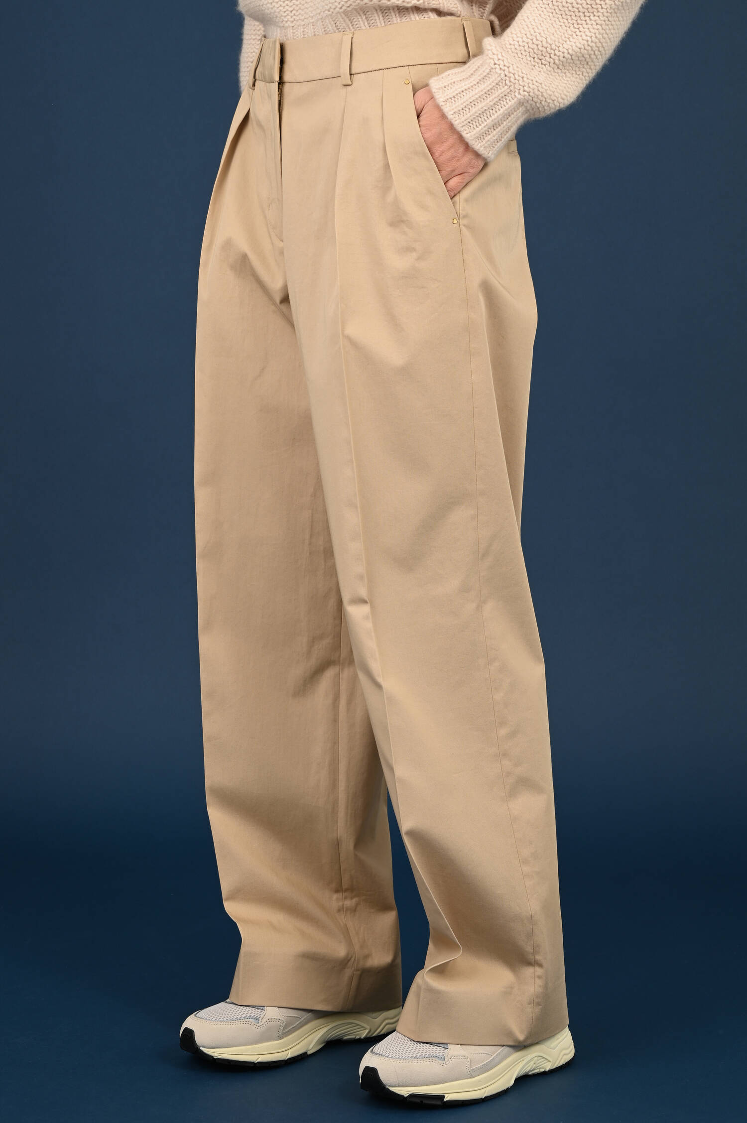 Bundfaltenhose in Natur