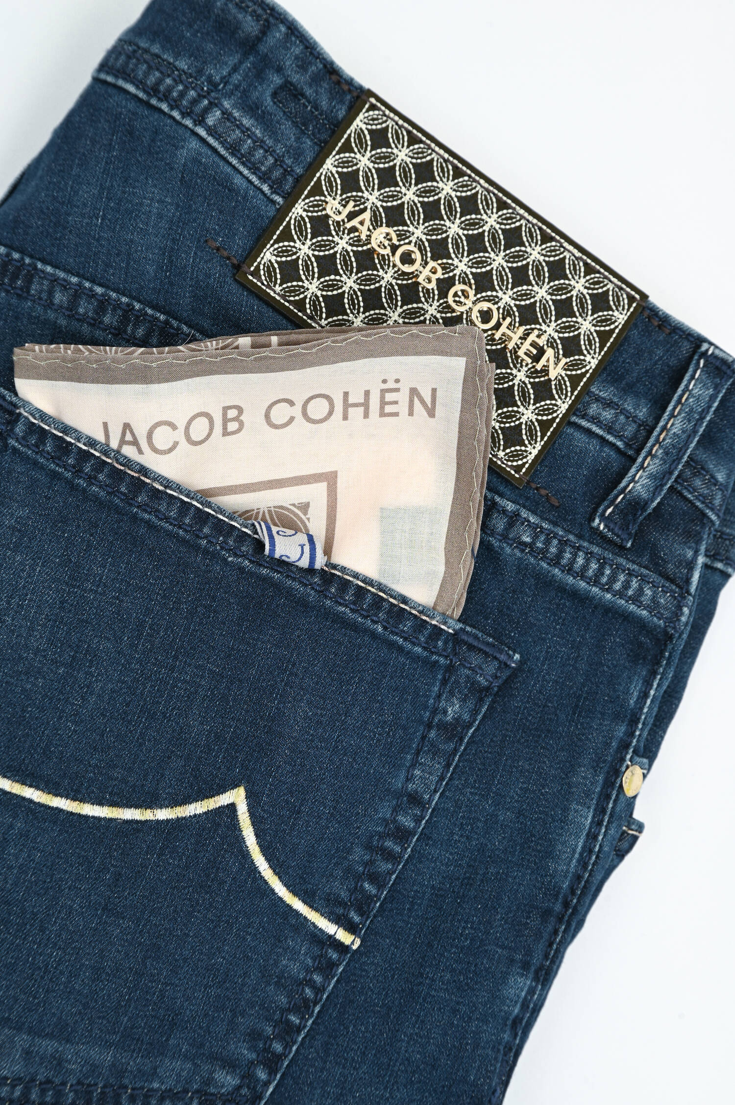 Slim Fit Jeans BARD in Dunkelblau Slim Fit Jeans BARD in Dunkelblau