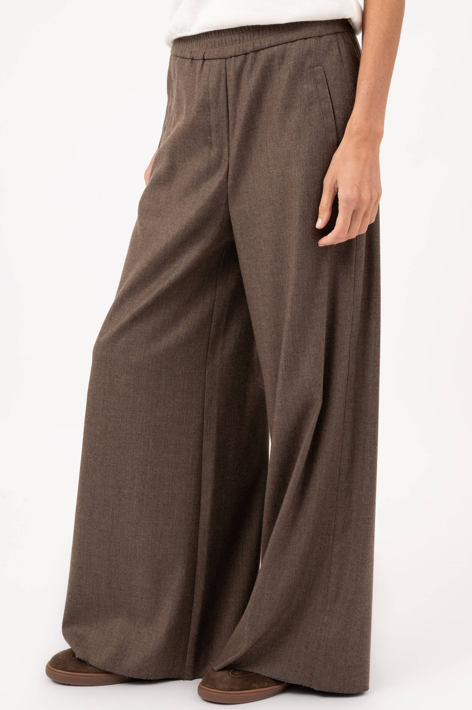 Wide-Leg-Flanell-Schlupfhose in Braun Wide-Leg-Flanell-Schlupfhose in Braun