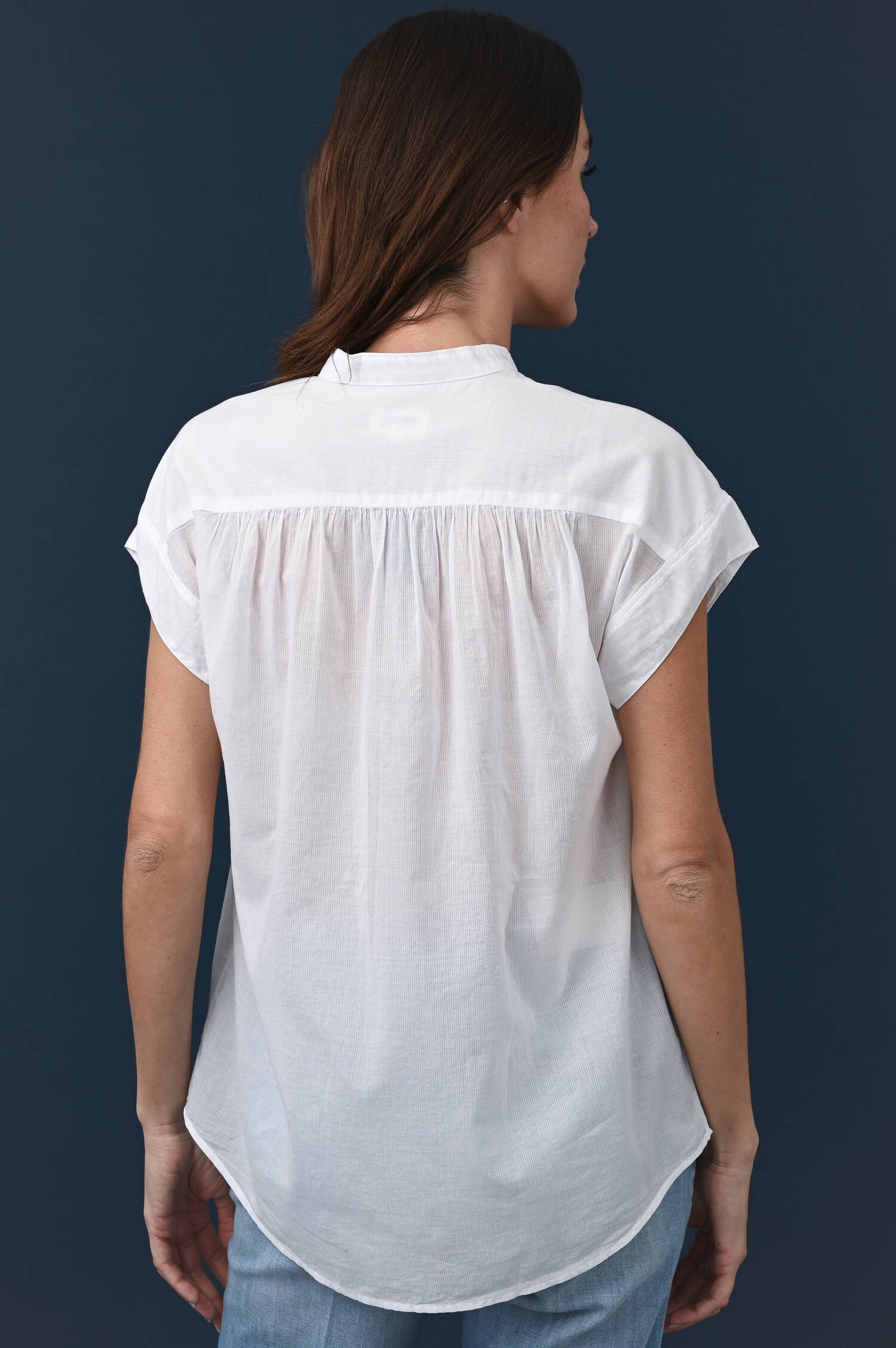 Luftige Kurzarm Schlupfbluse in Weiß