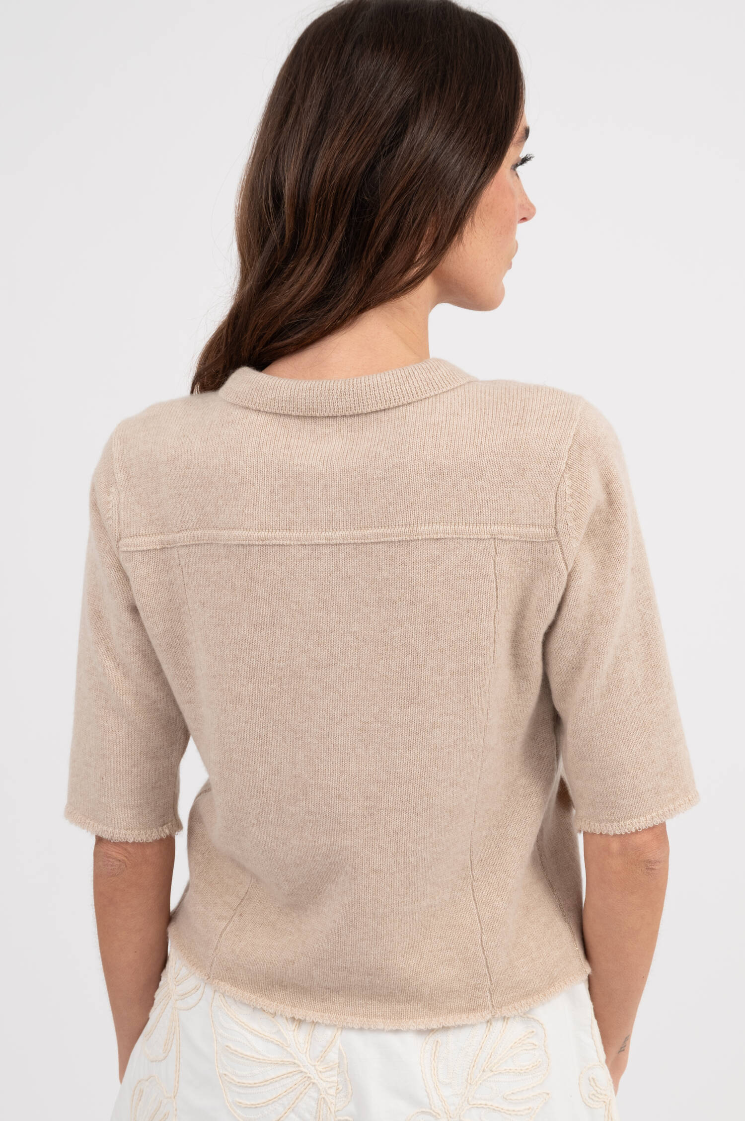 Kurzarm Cardigan aus Cashmere-Mix in Sand Kurzarm Cardigan aus Cashmere-Mix in Sand