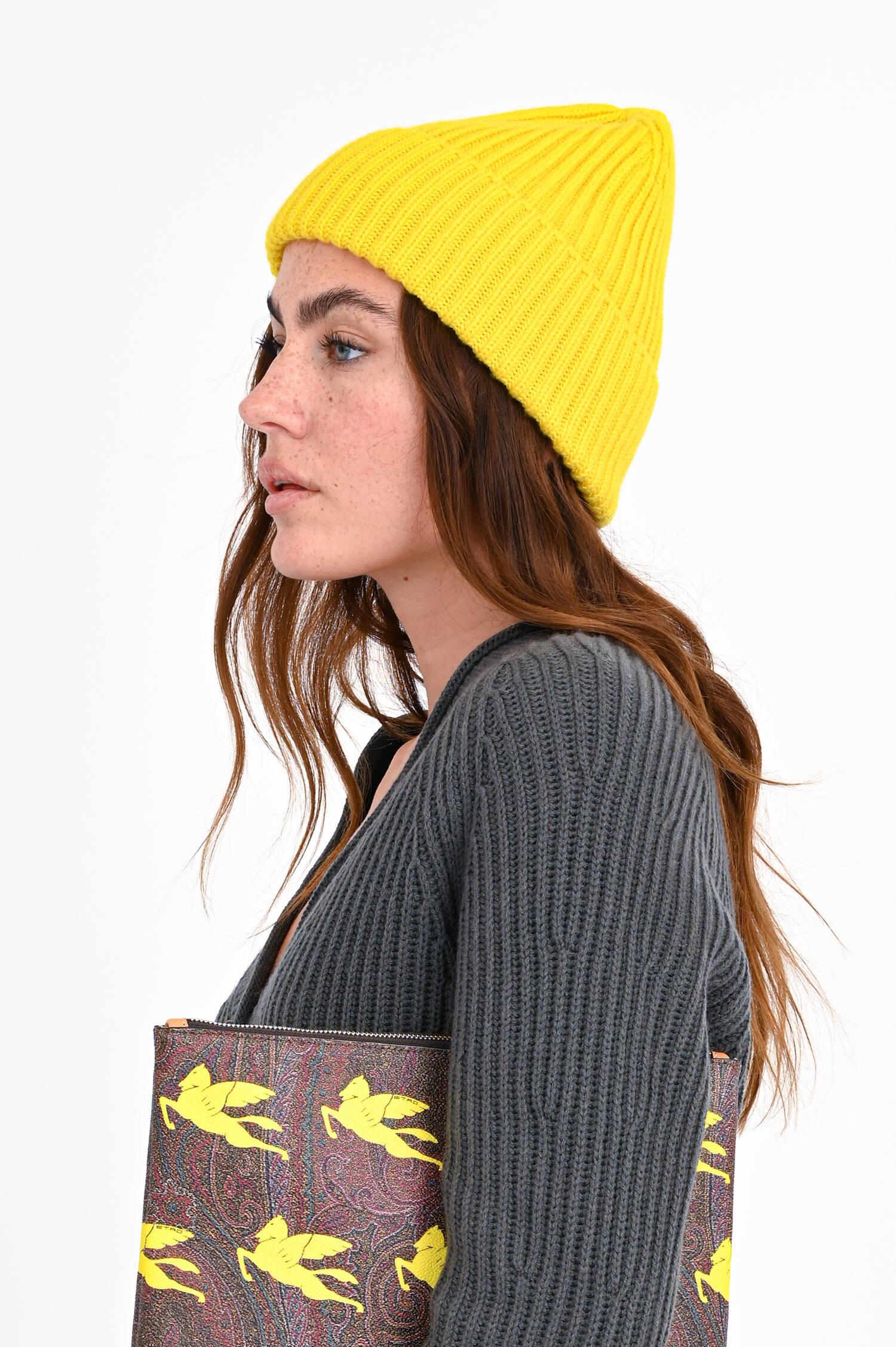 Midi-Mütze aus Cashmere in Gelb Midi-Mütze aus Cashmere in Gelb