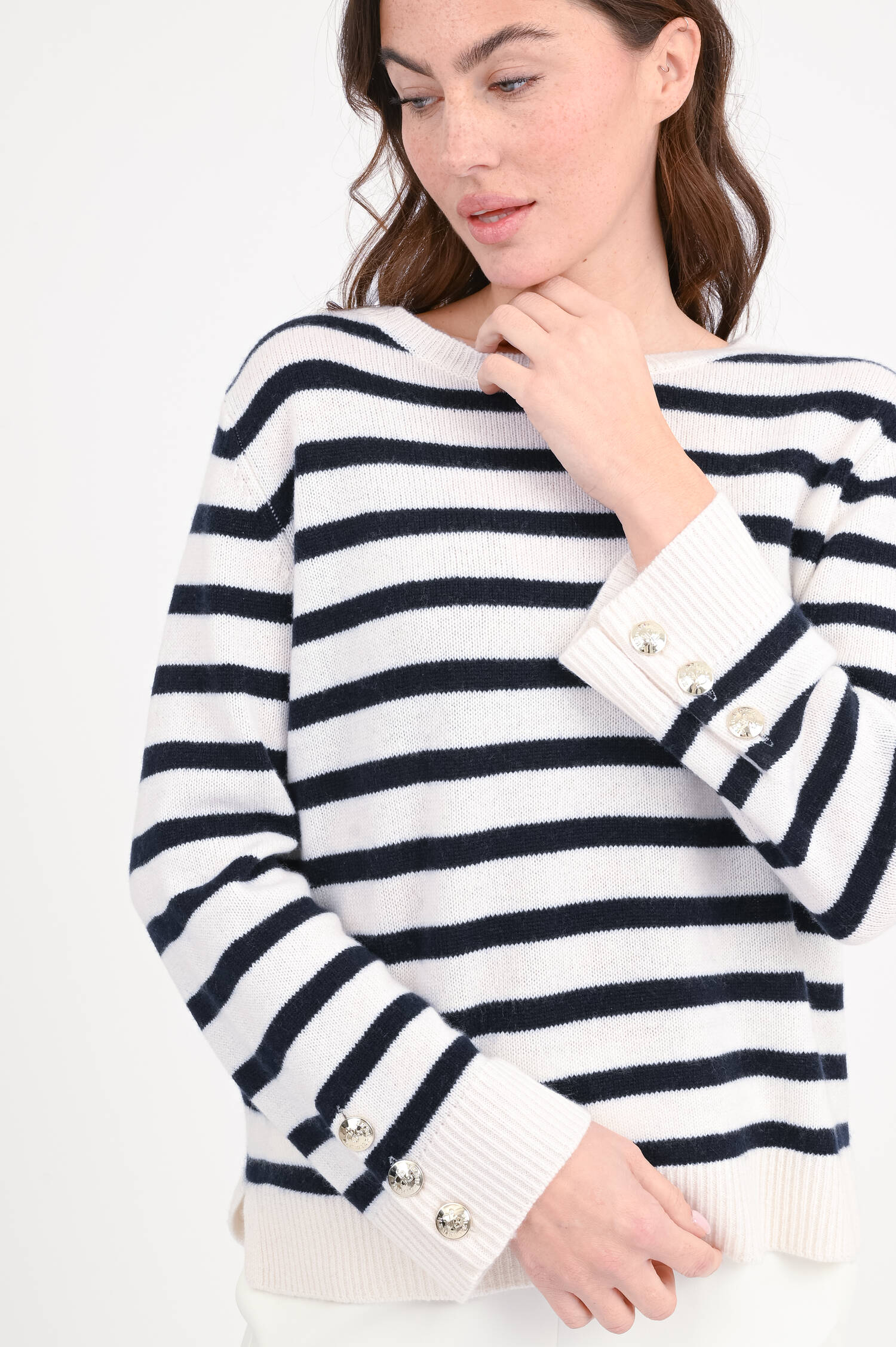 Gestreifter Pullover aus Cashmere in Navy/Weiß