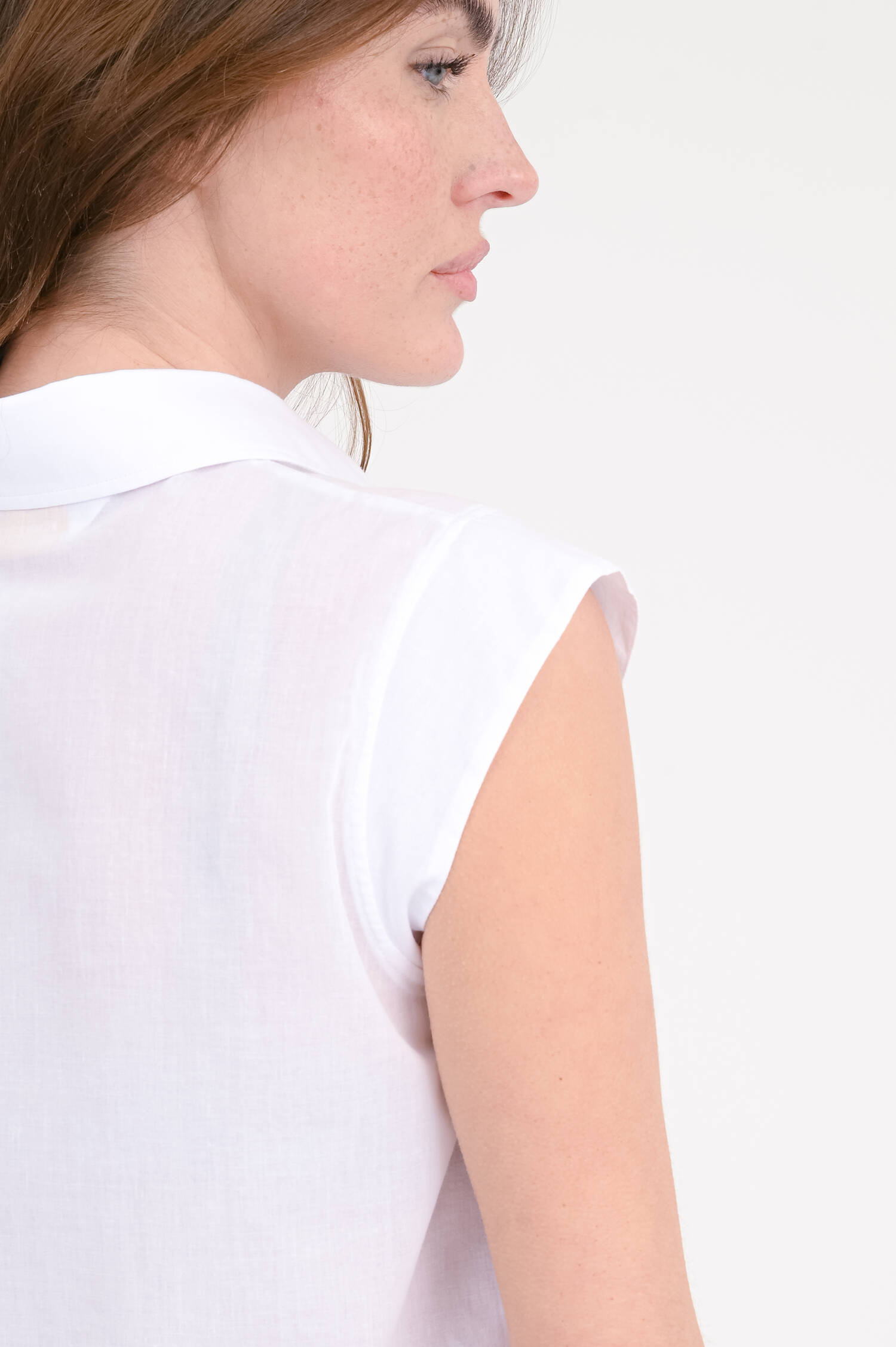 Baumwollbluse mit überschnittener Schulter in Weiß