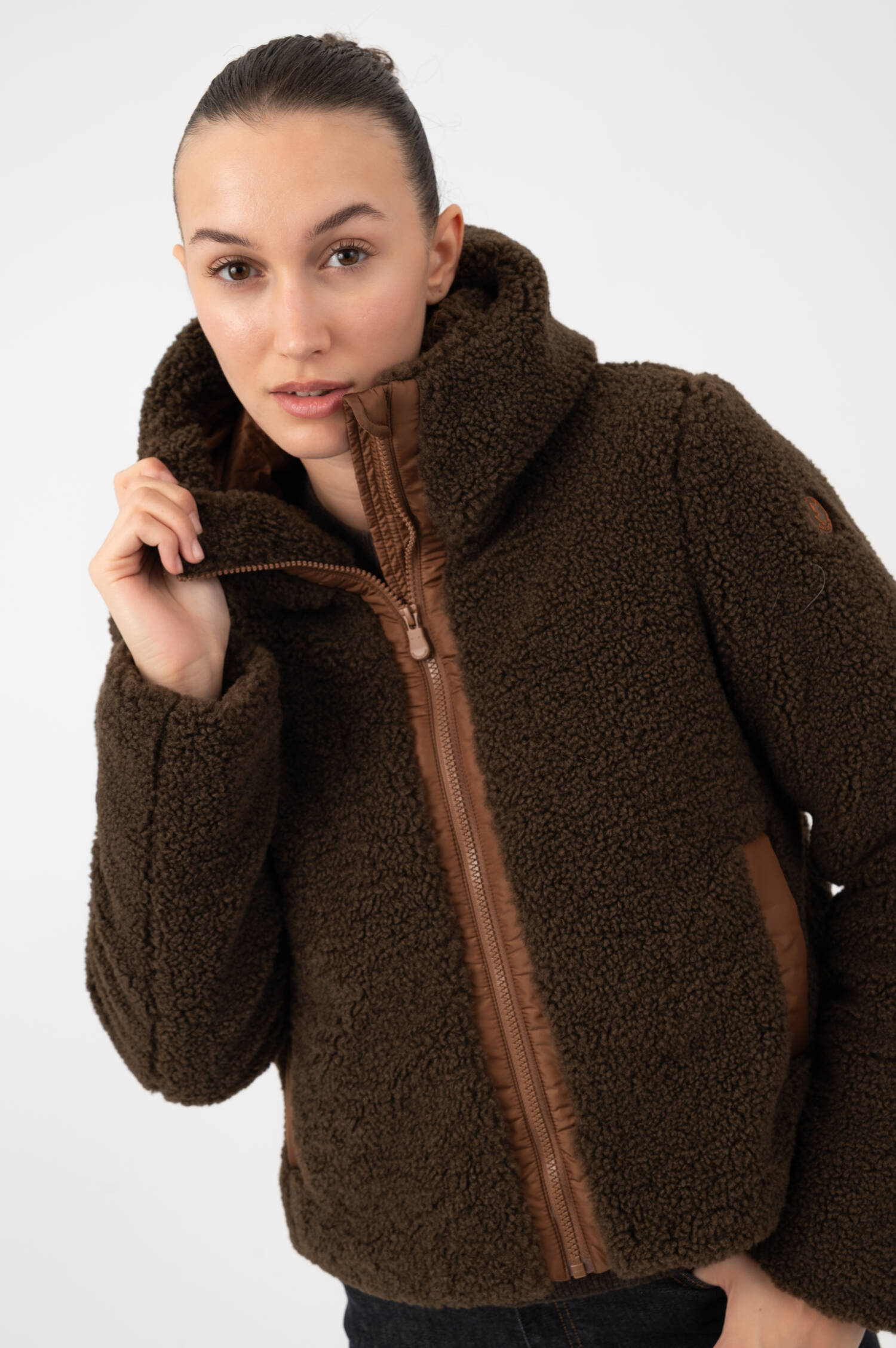 Teddy-Jacke mit Kapuze in Braun Teddy-Jacke mit Kapuze in Braun