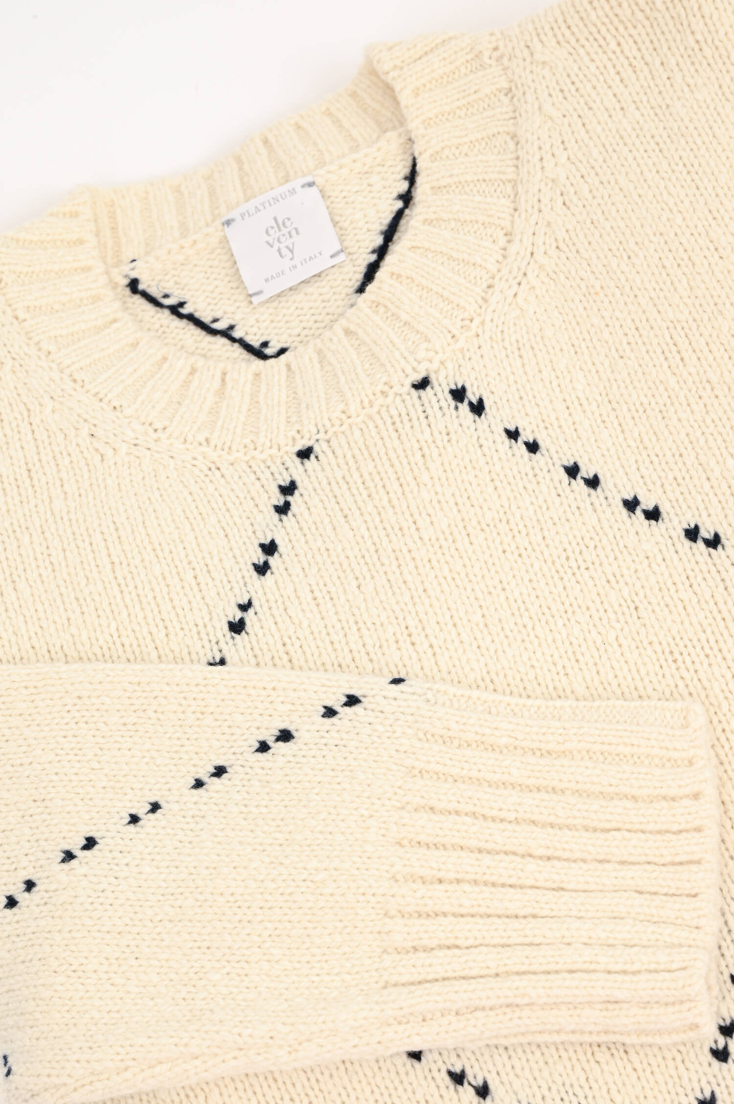 Wollpullover in Creme/Navy gemustert Wollpullover in Creme/Navy gemustert