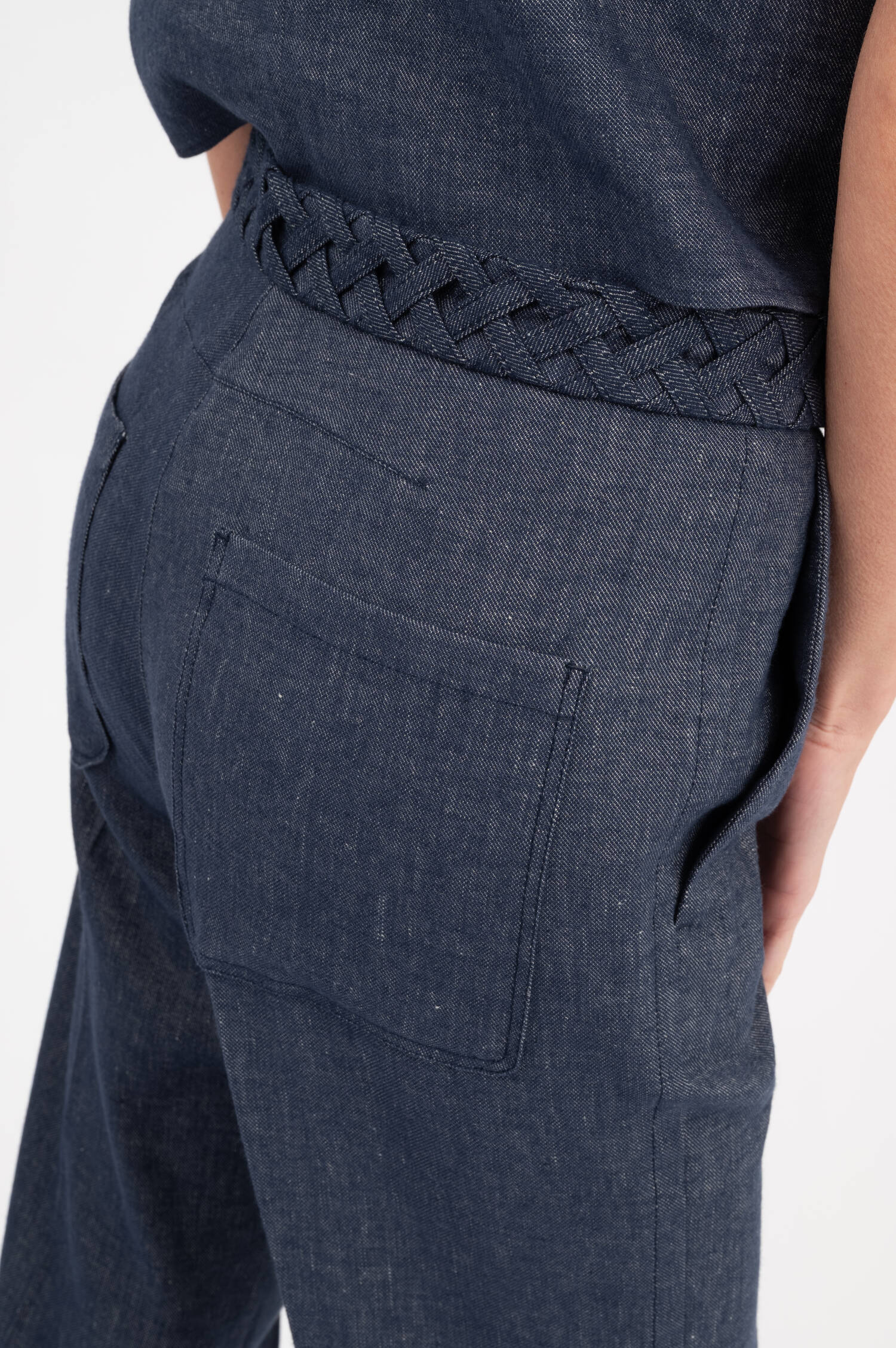 Flared Denim Hose in Dunkelblau Flared Denim Hose in Dunkelblau