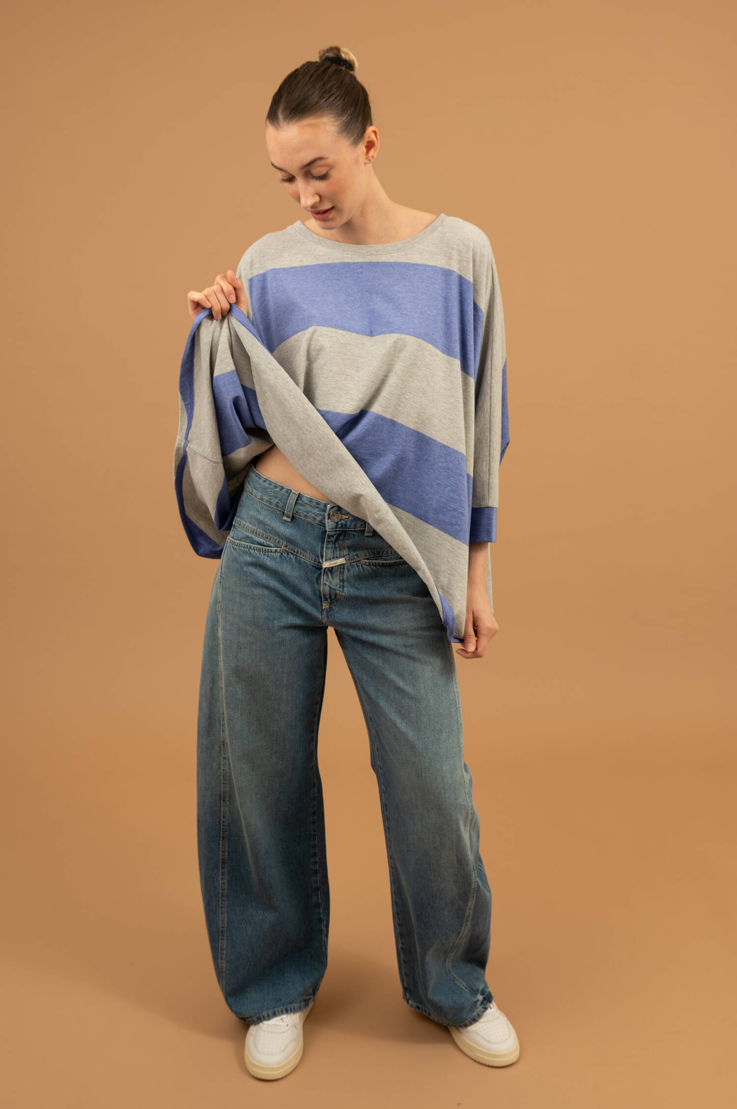 Batwingshirt BIRNEY in Irisblau/Grau