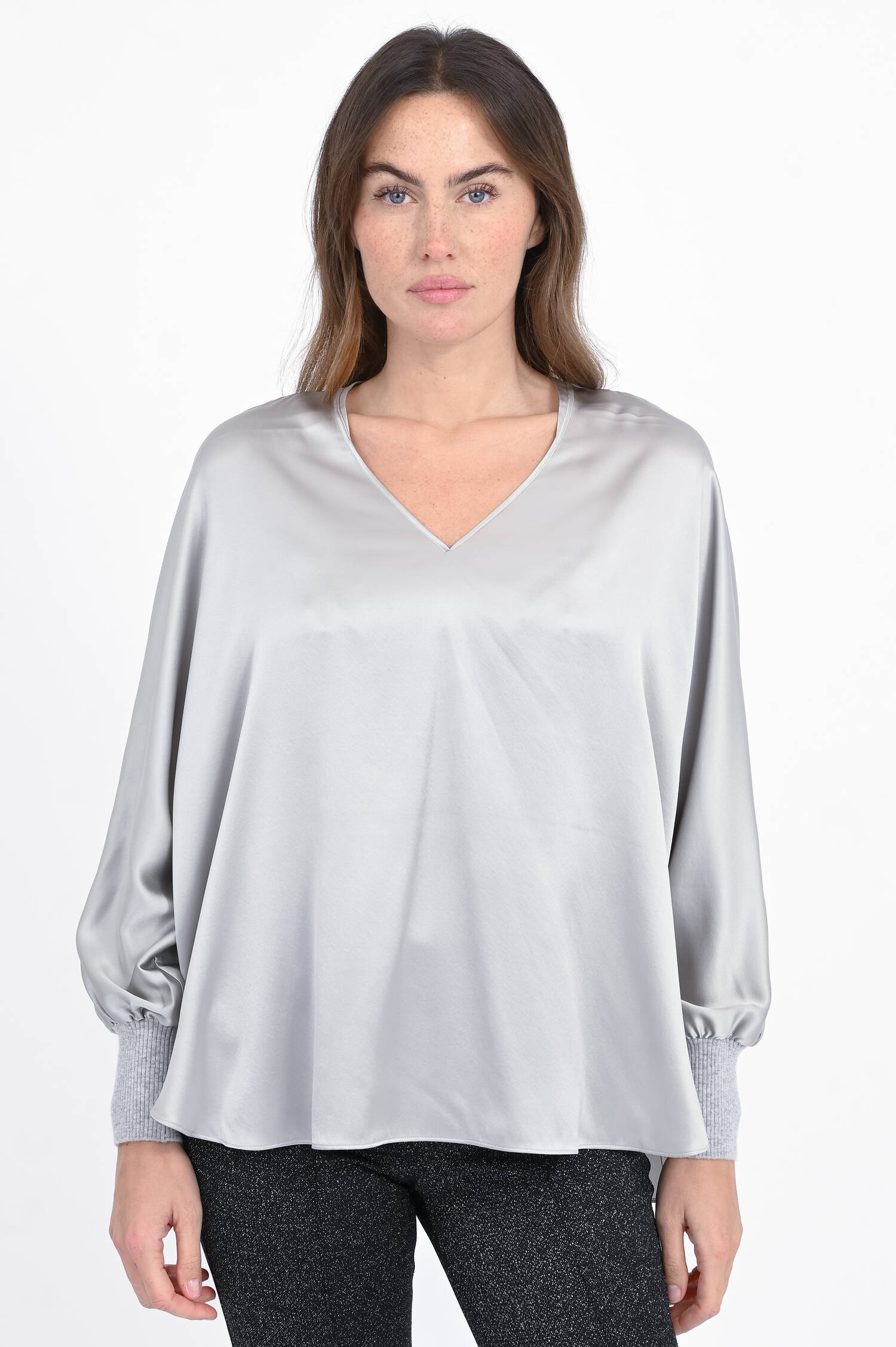 Seidenbluse in Silber Seidenbluse in Silber