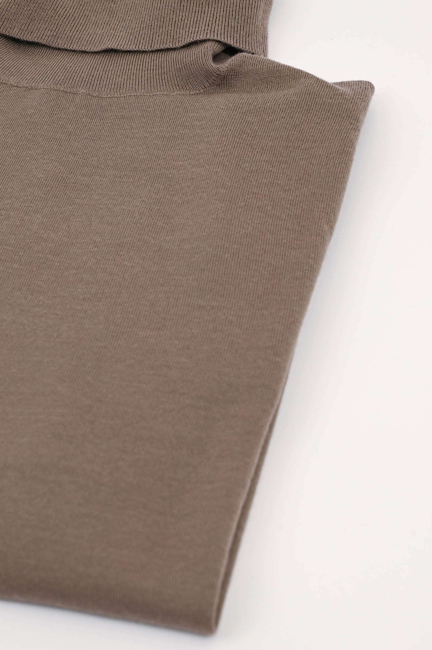 Feinstrick Pullover in Taupe Feinstrick Pullover in Taupe