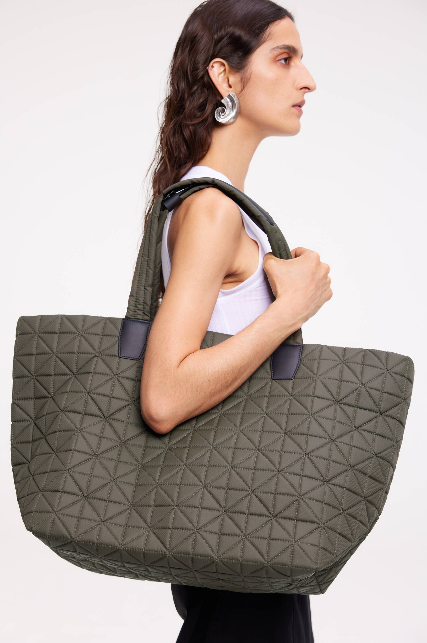 Tasche VEE LINE TOTE WEEKENDER in Oliv