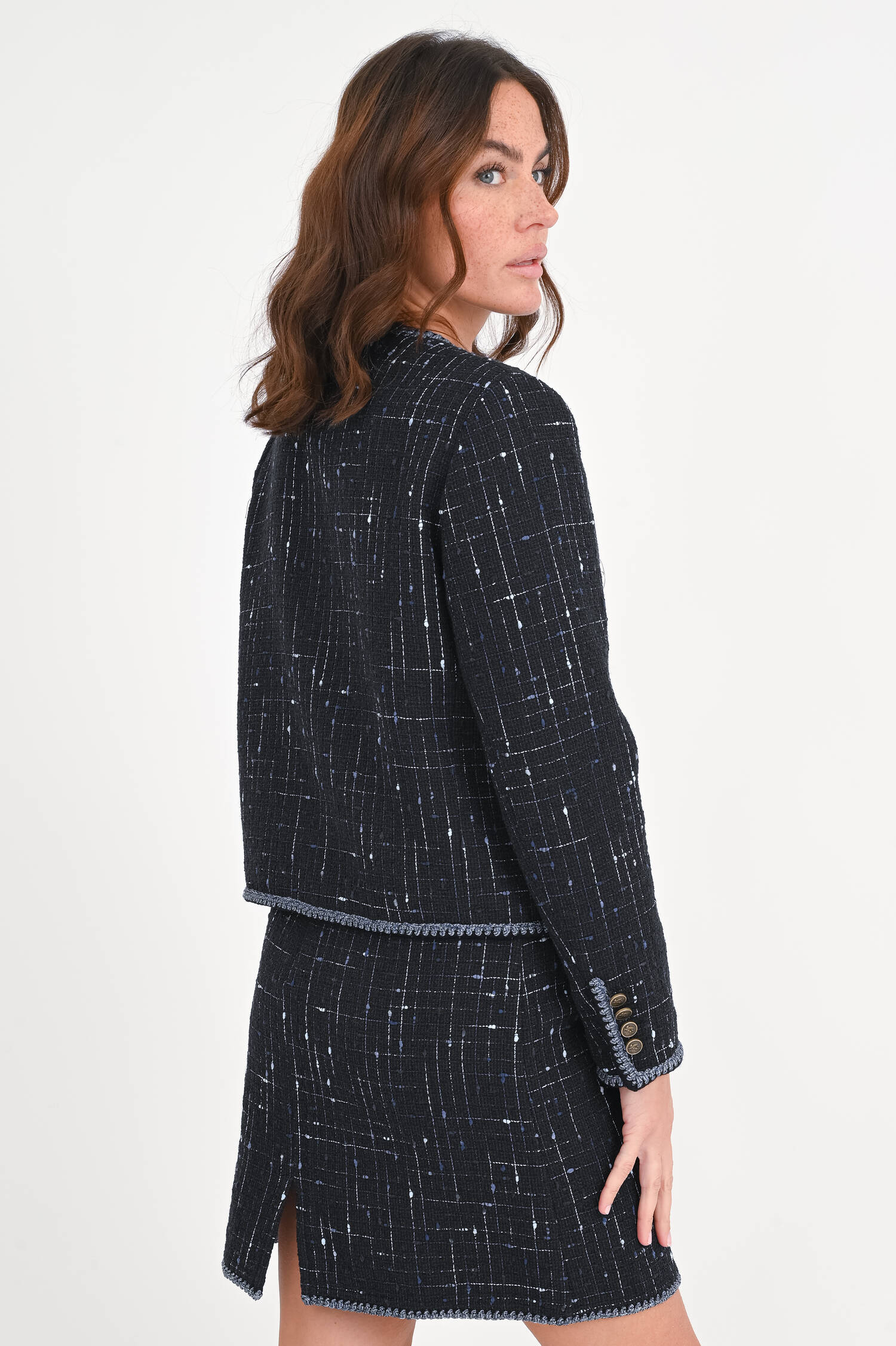 Minirock aus Tweed-Bouclé in Schwarz/Blau