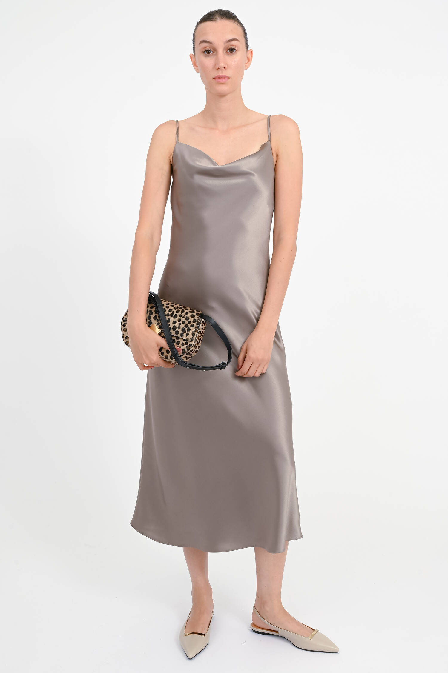 Midi-Satinkleid in Roasted Cashew