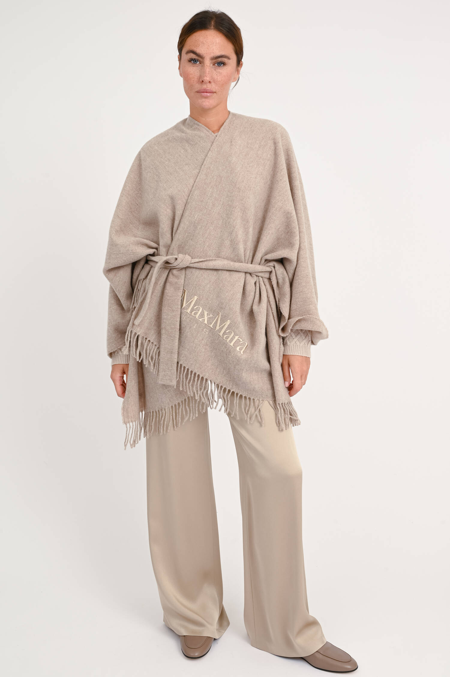 Cape MARTORA in Beige