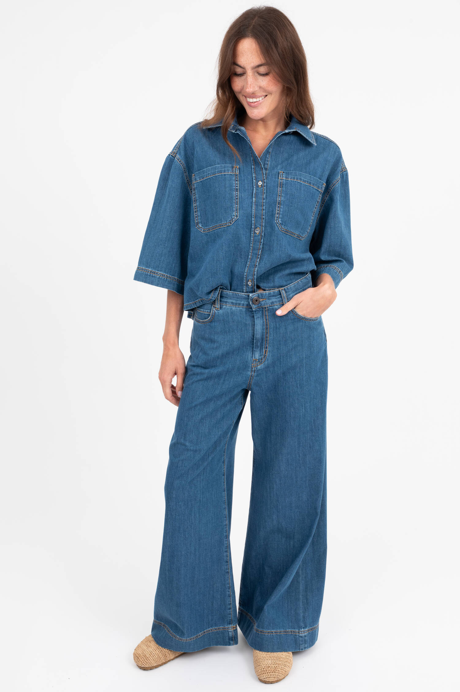 Wide Leg Jeans VEGA in Mittelblau Wide Leg Jeans VEGA in Mittelblau