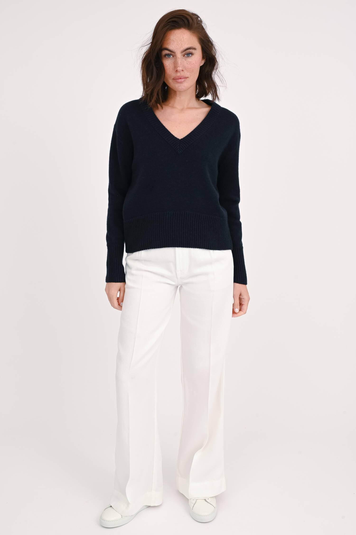 Pullover aus Cashmere-Mix in Midnight