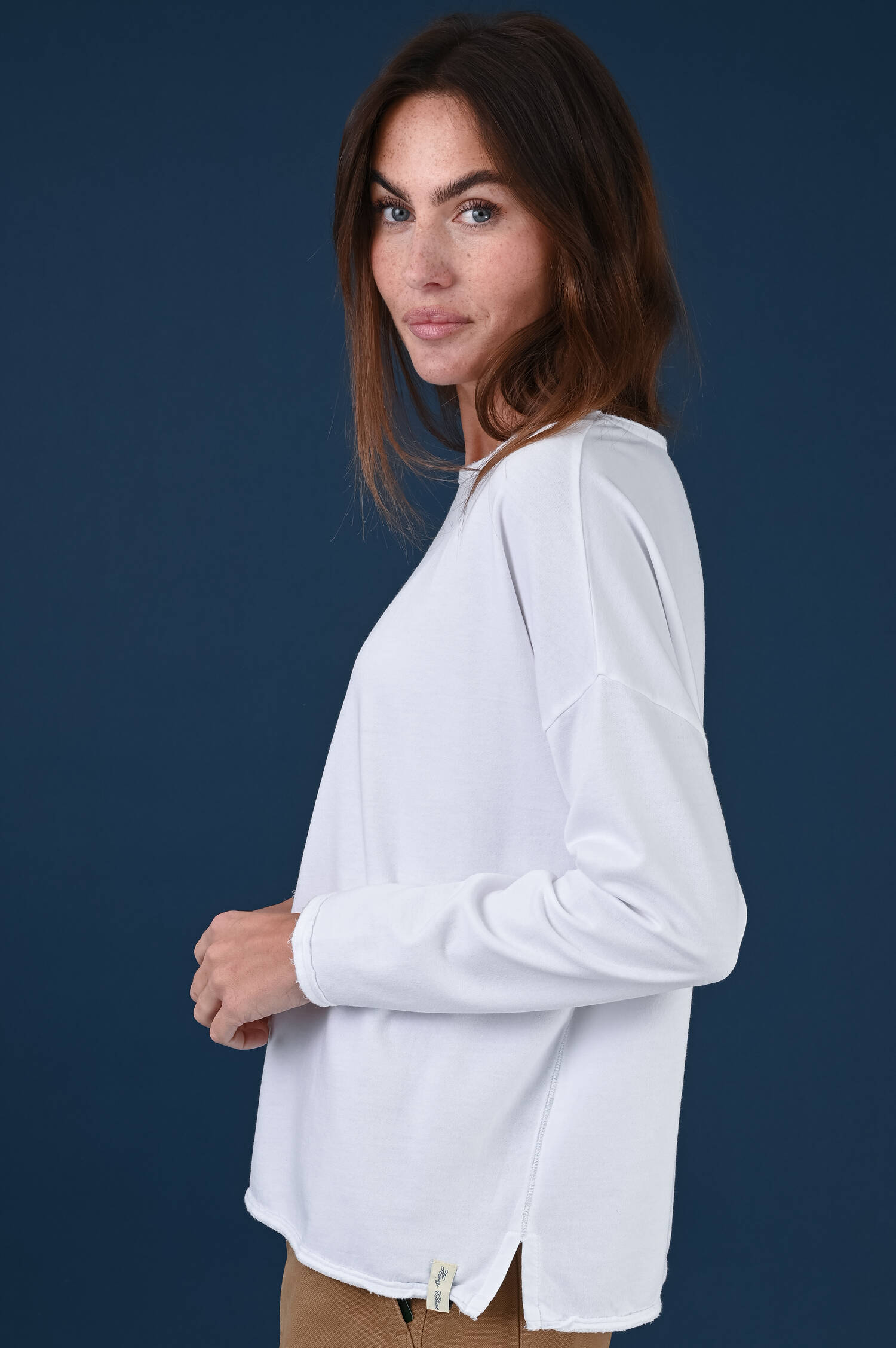 Sweater mit U-Boot Ausschnitt in Weiß