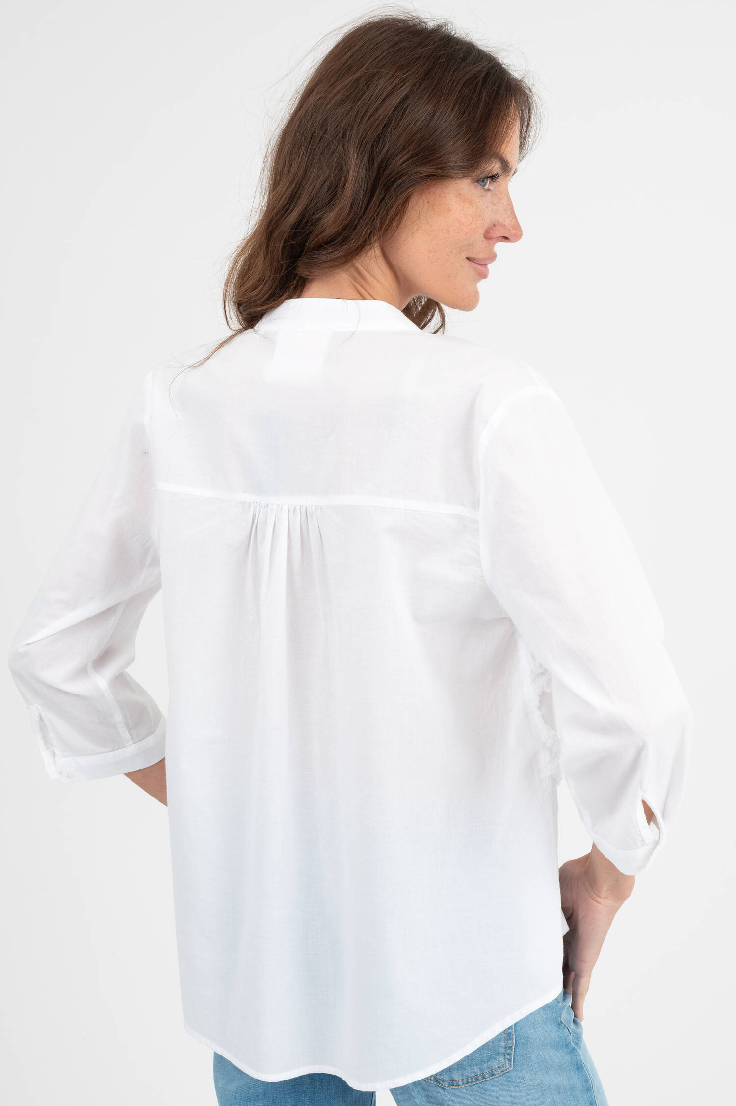 Bluse mit Herz-Applikation in Weiß