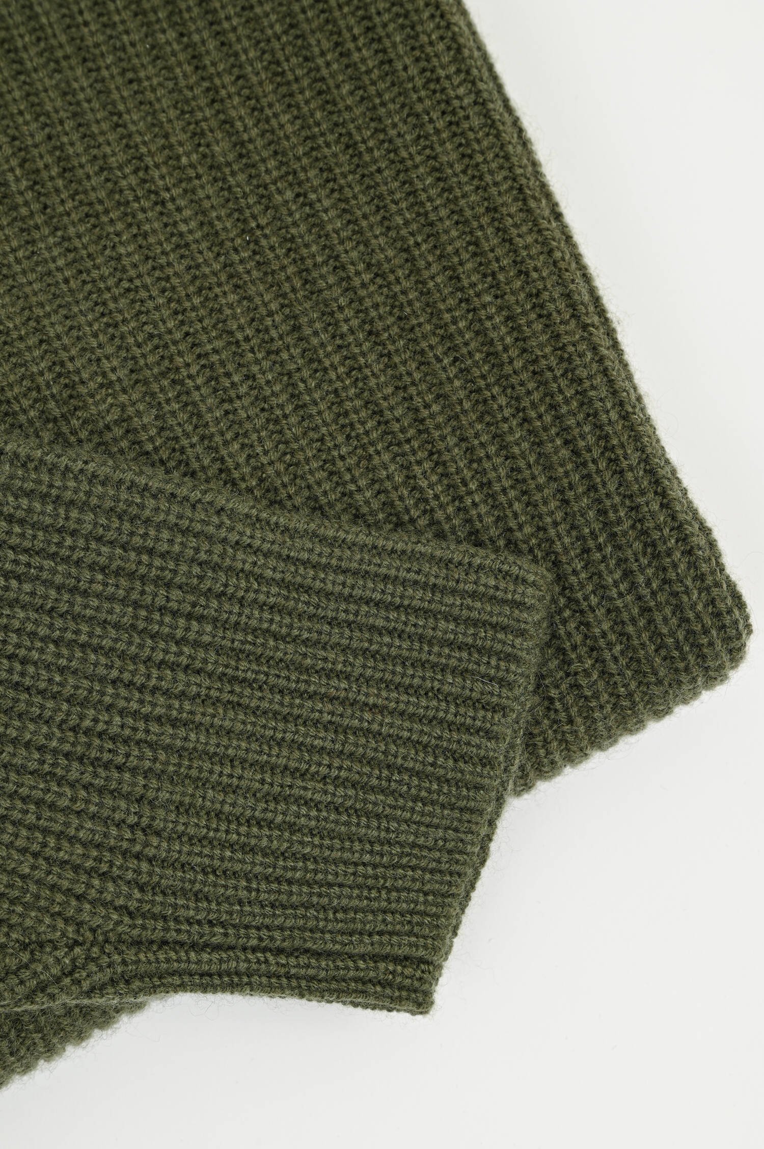 Grobstrick Troyer in Oliv